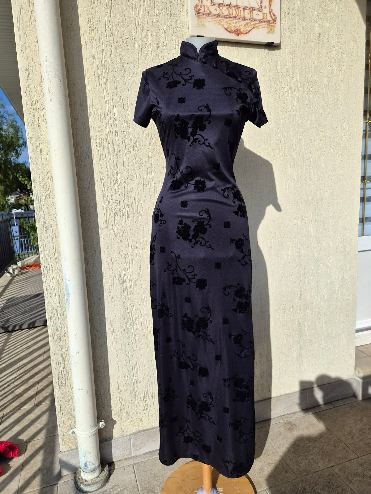 Robe noire col Mao