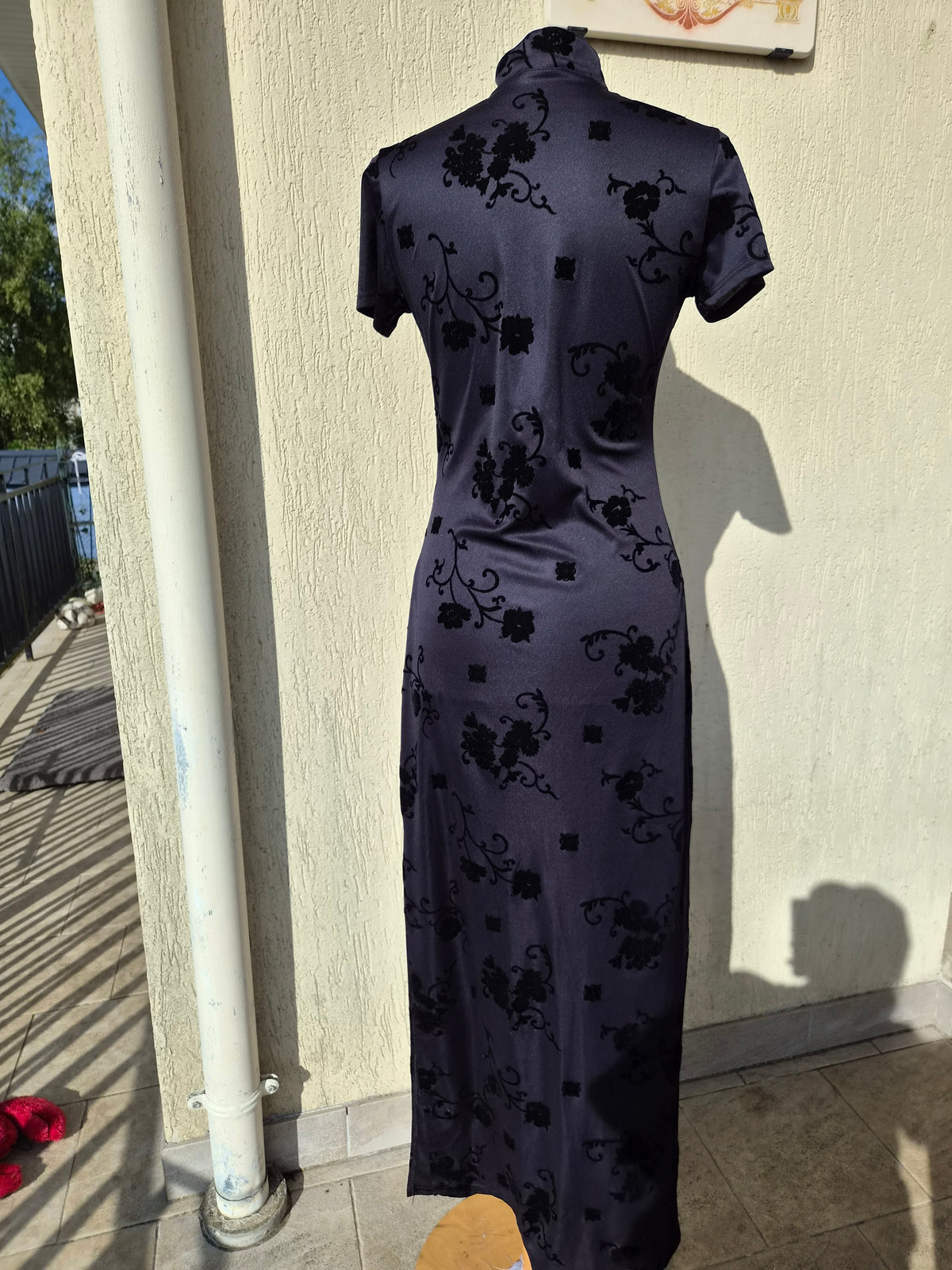 Robe noire col Mao