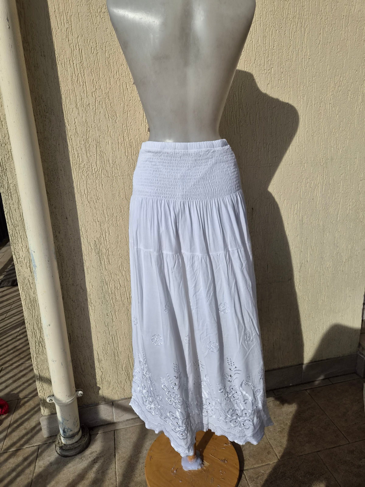 Longue jupe blanche