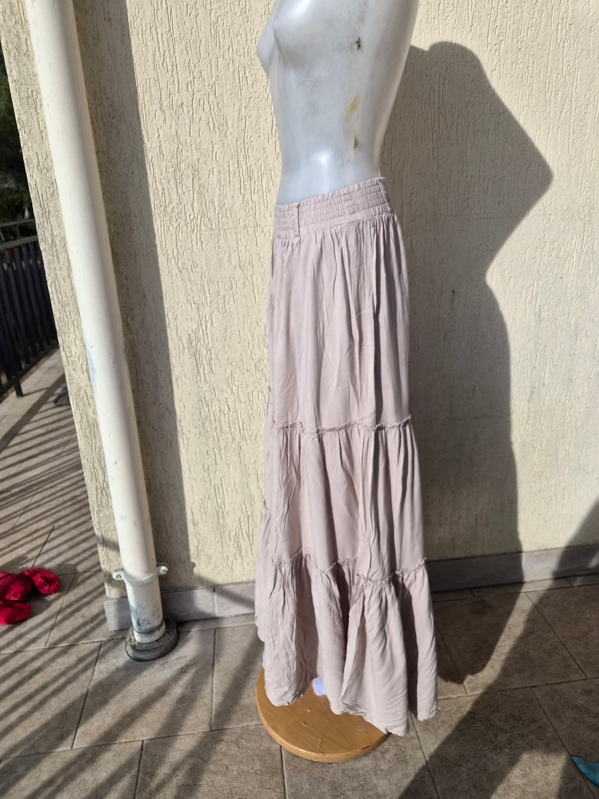 Longue jupe beige