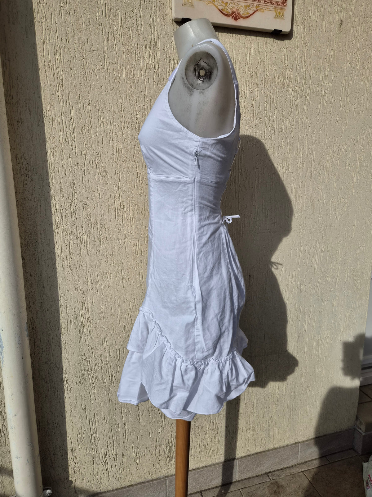 Robe blanche dos lacé