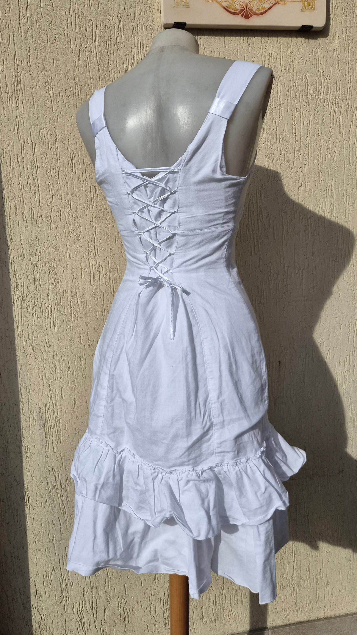 Robe blanche dos lacé