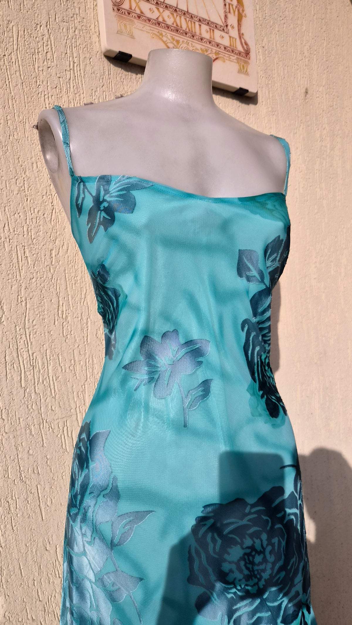 Robe florale bleue