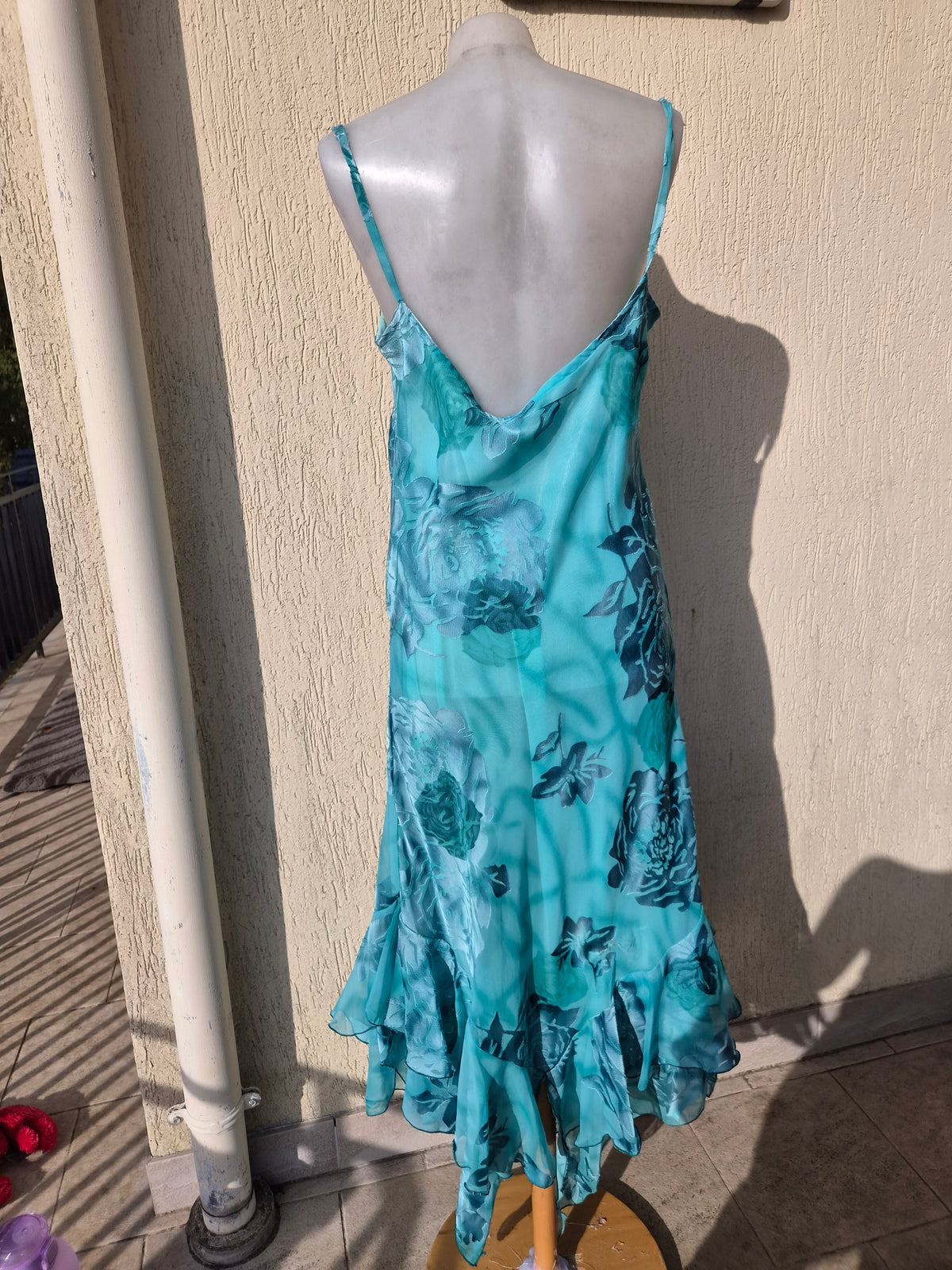 Robe florale bleue