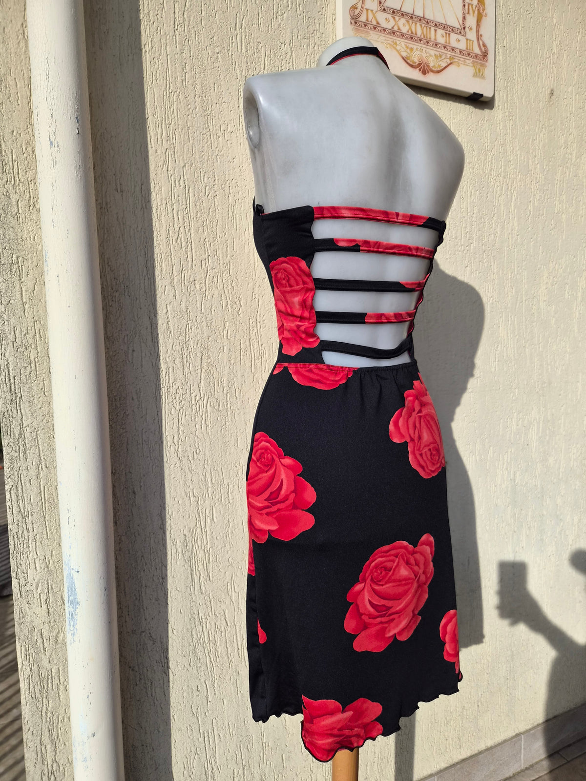 Rose-print backless dress