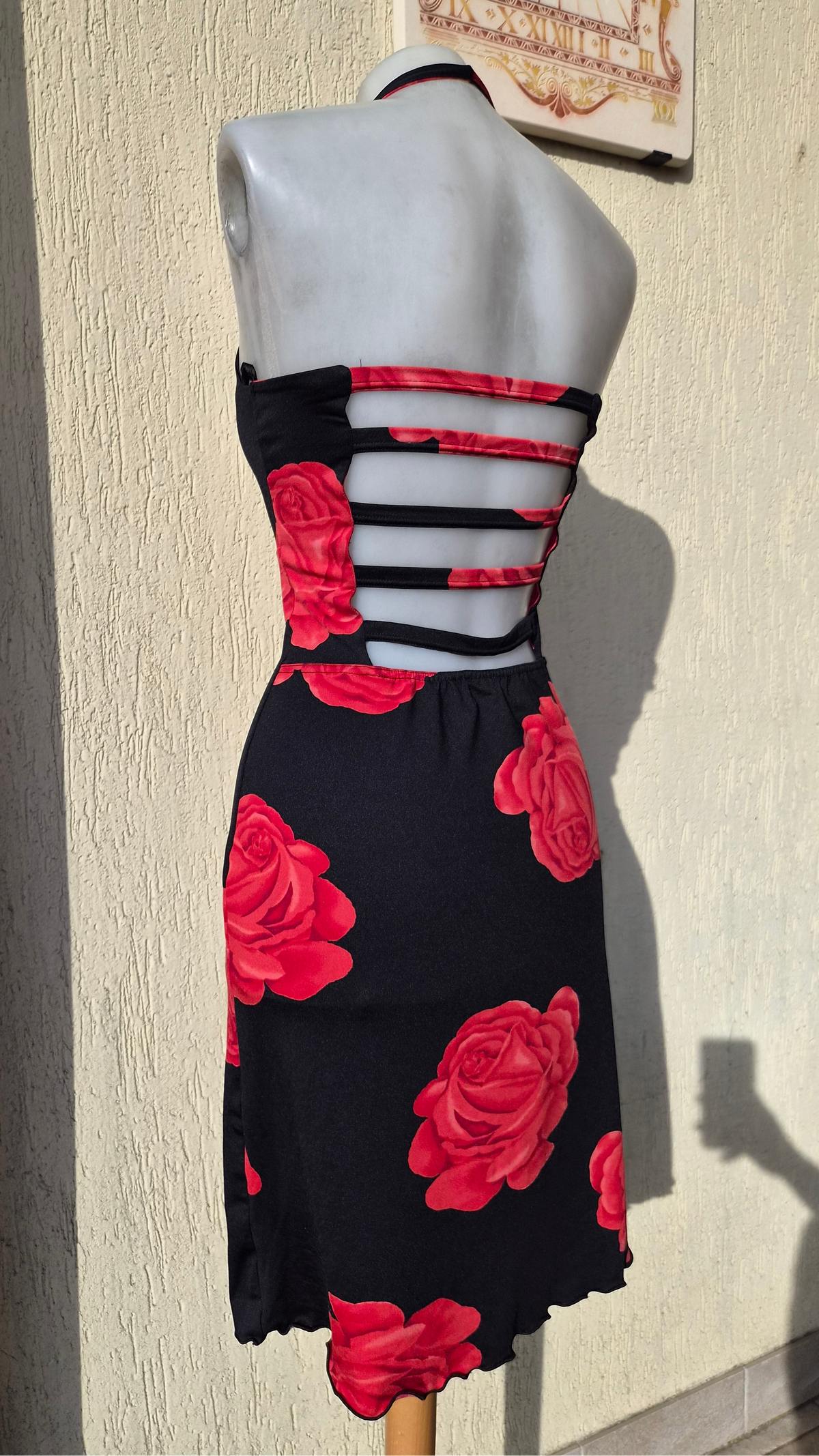 Rose-print backless dress
