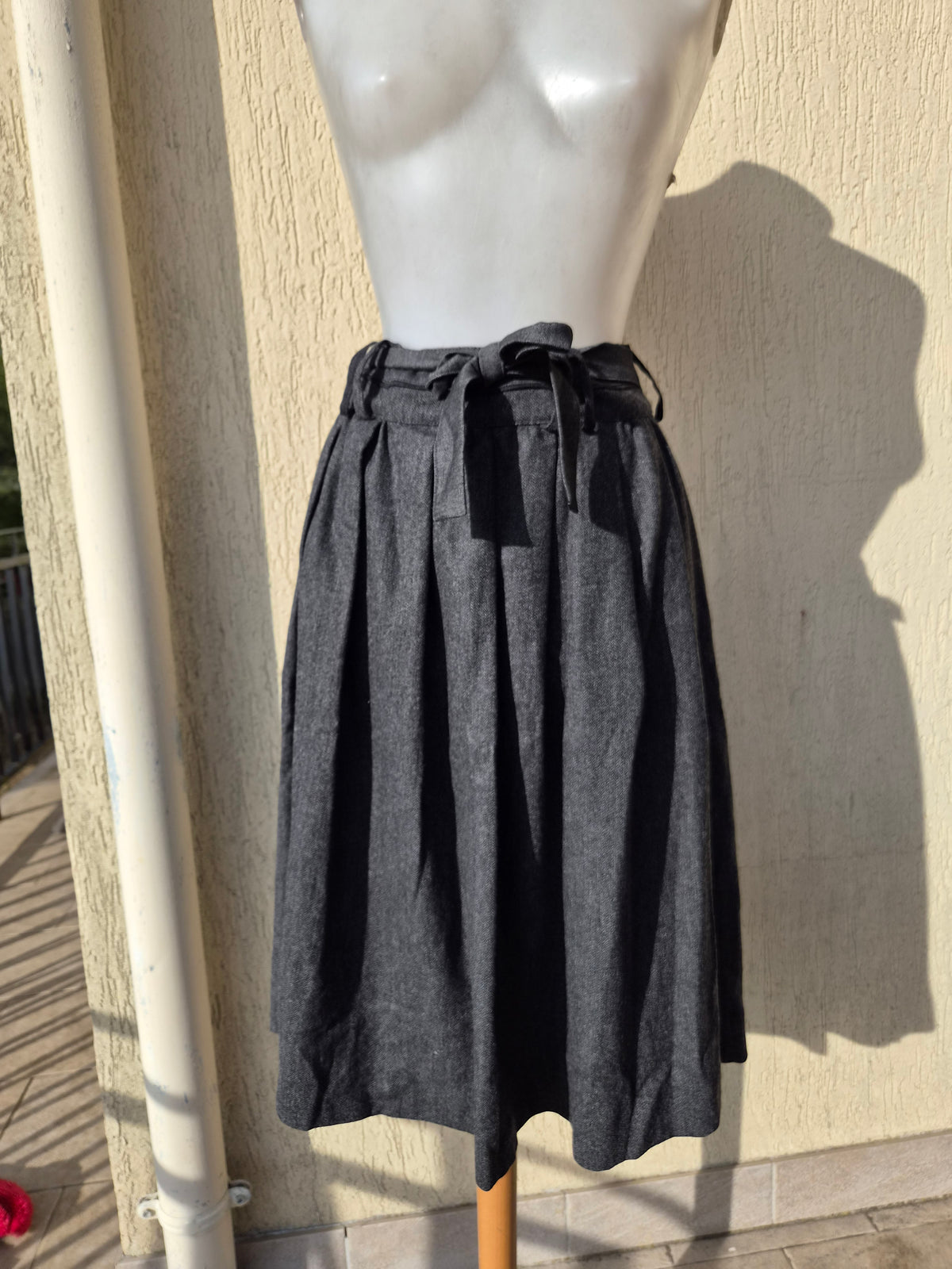 Flared wool skirt