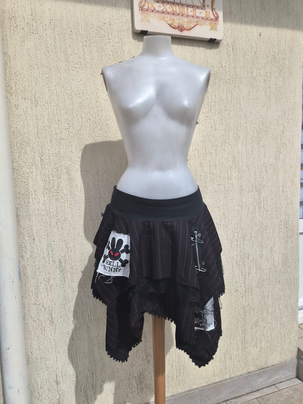Jupe asymétrique Hell Bunny