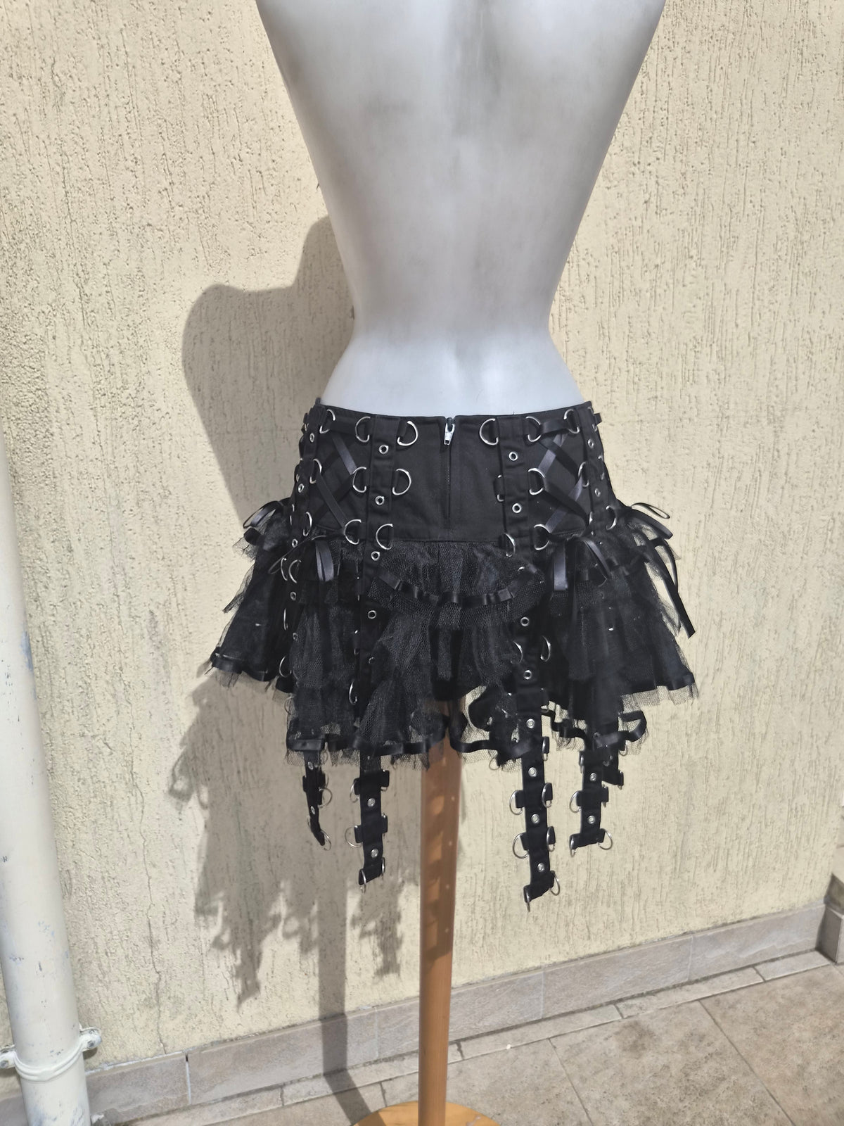 Chai Skirt noire Hell Bunny