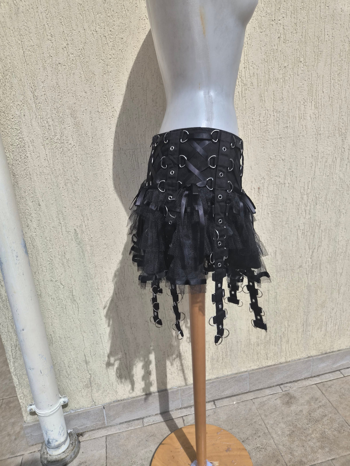 Chai Skirt noire Hell Bunny