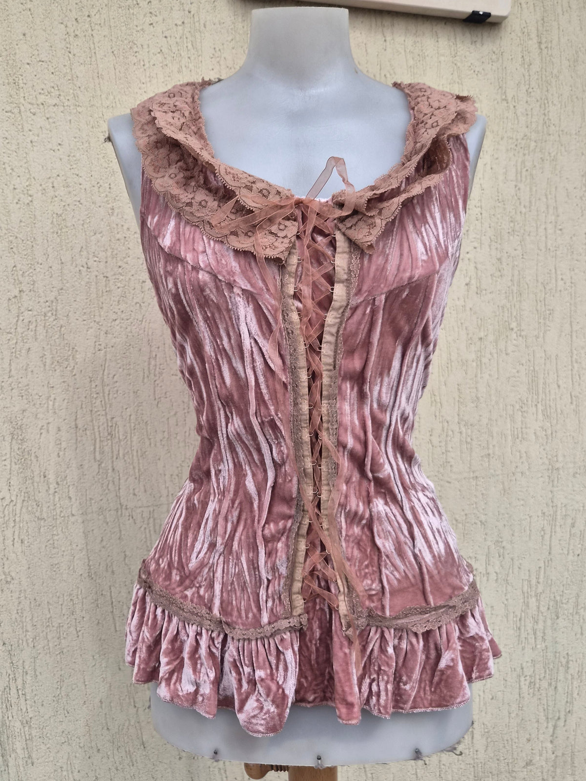 Dusty pink velvet crop top