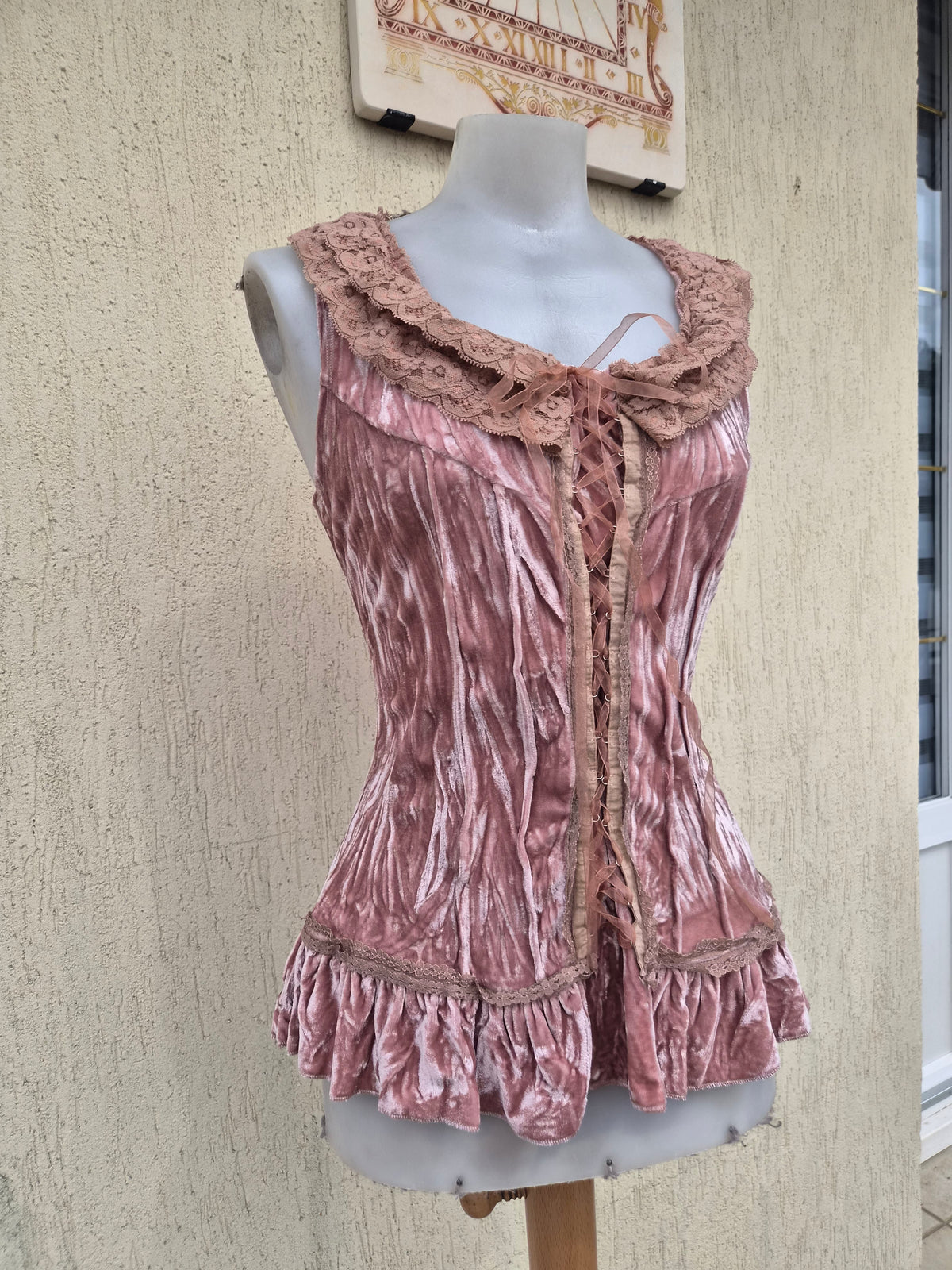 Dusty pink velvet crop top