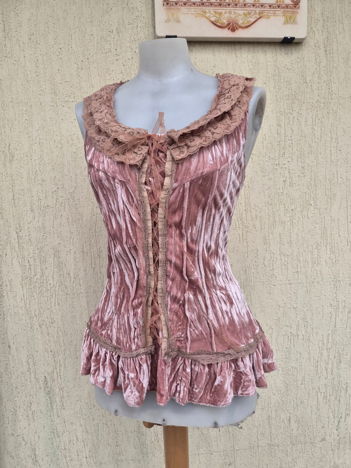 Dusty pink velvet crop top