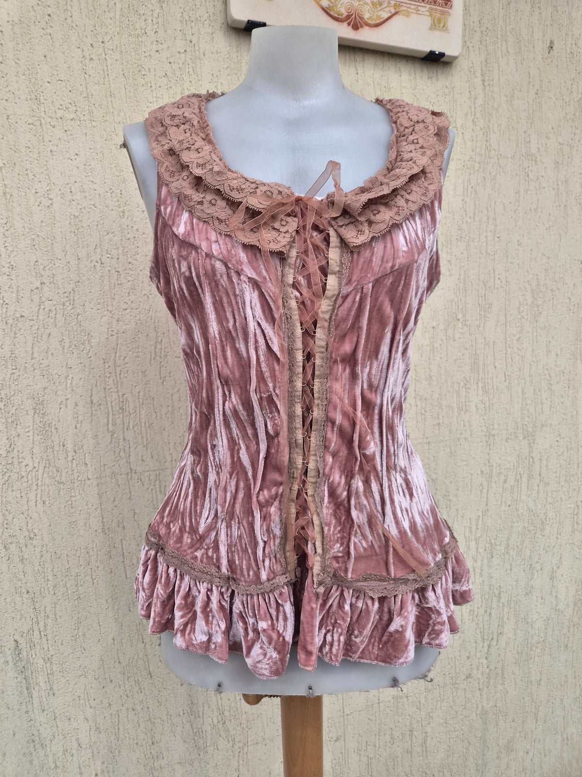 Dusty pink velvet crop top