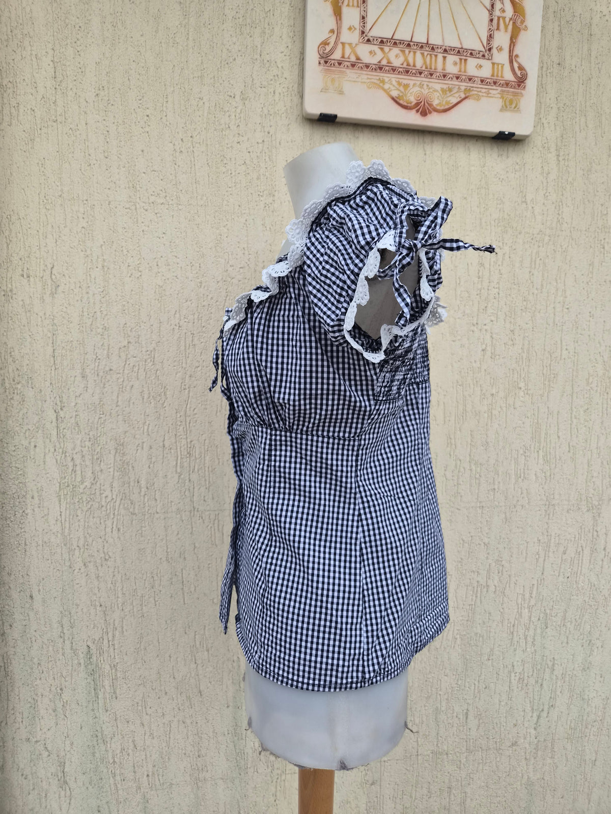 Haut à carreaux manches bouffantes