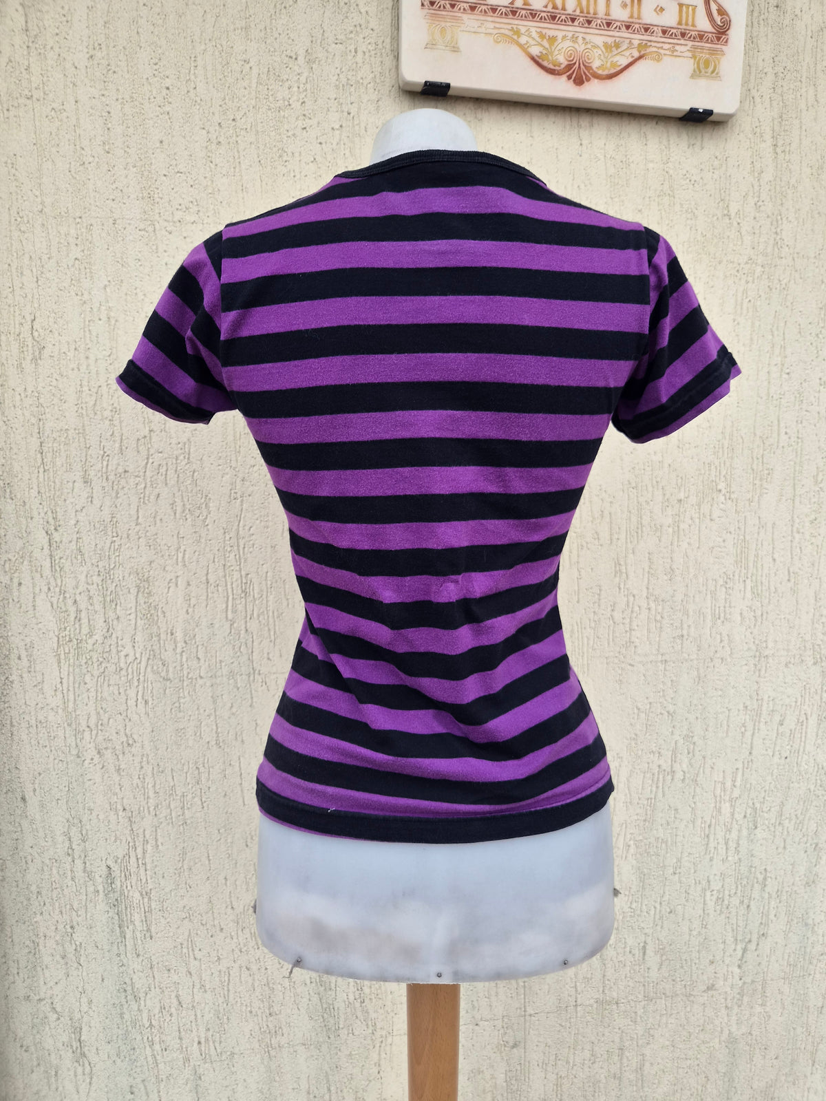 Haut rayé violet et noir Hell Cat