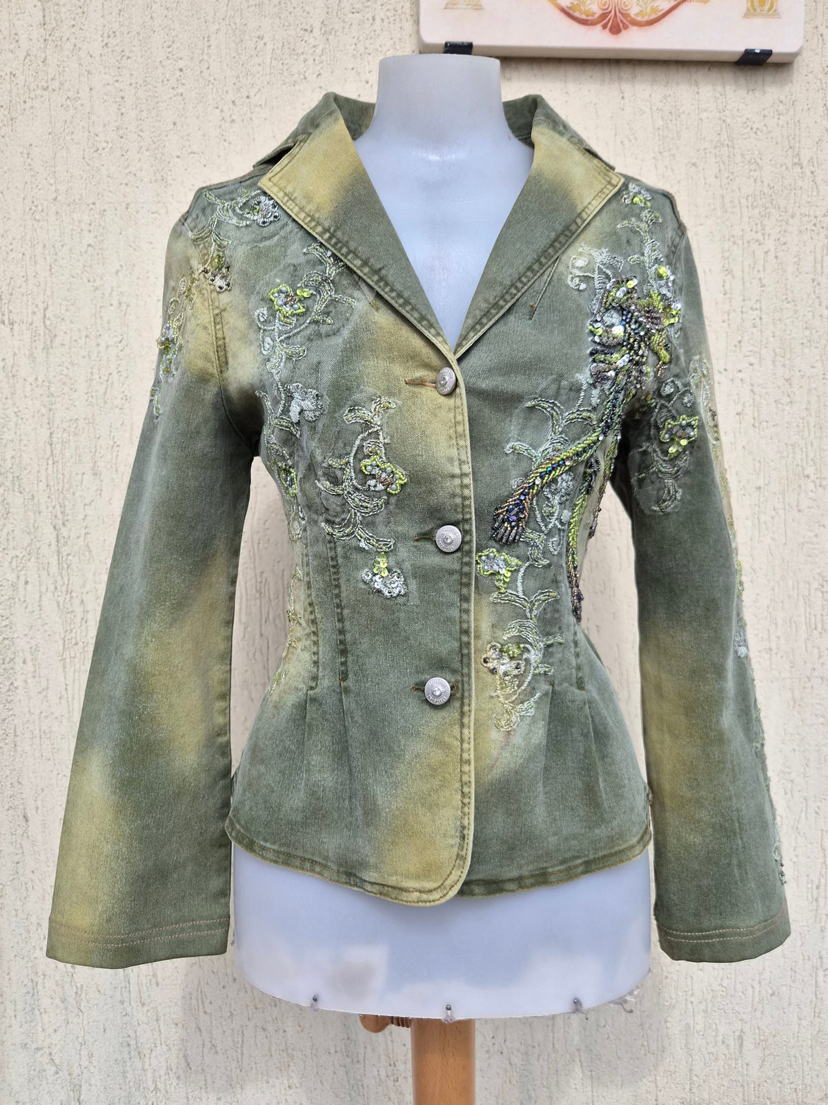 Veste en denim brodée