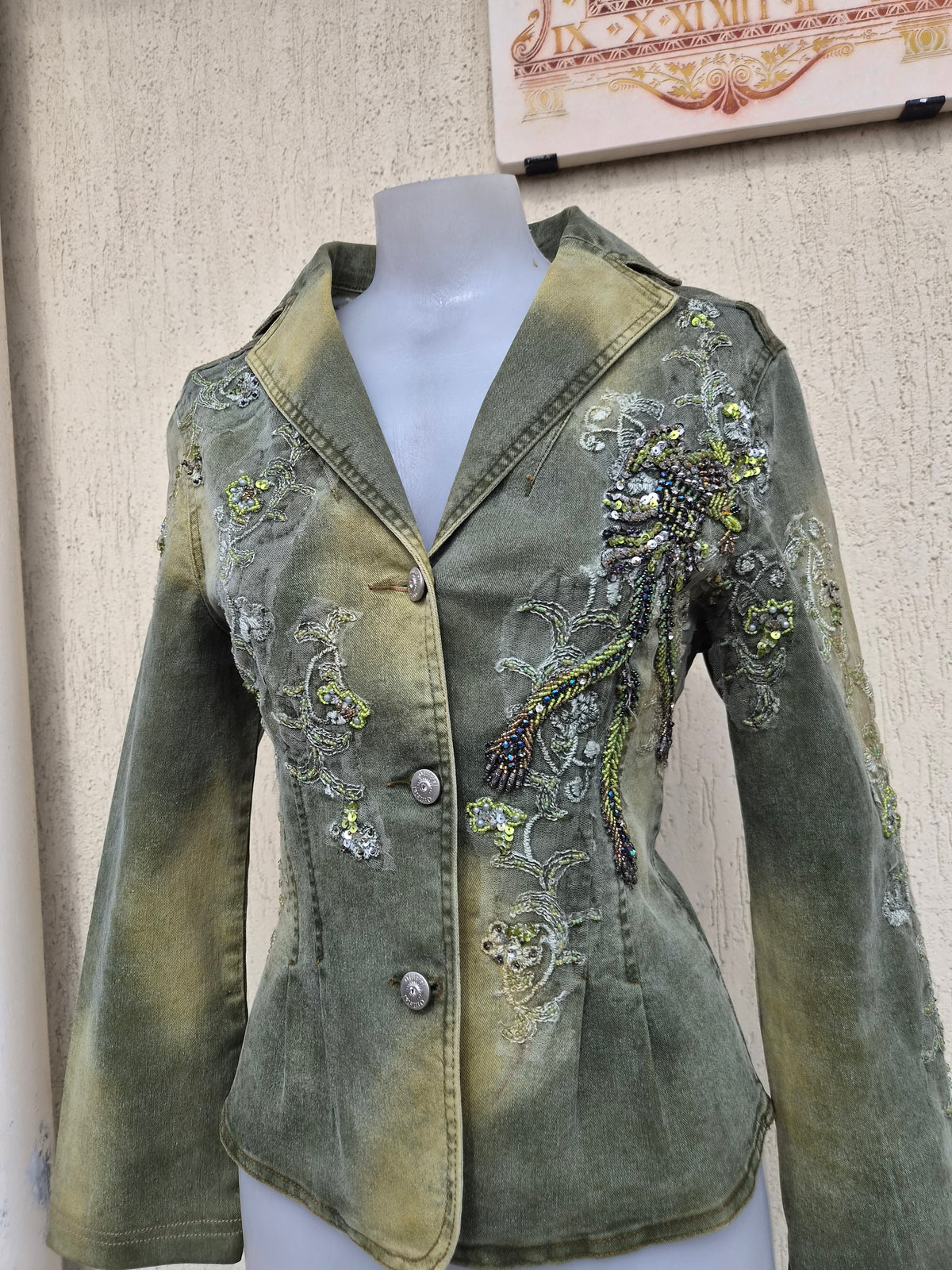Veste en denim brodée