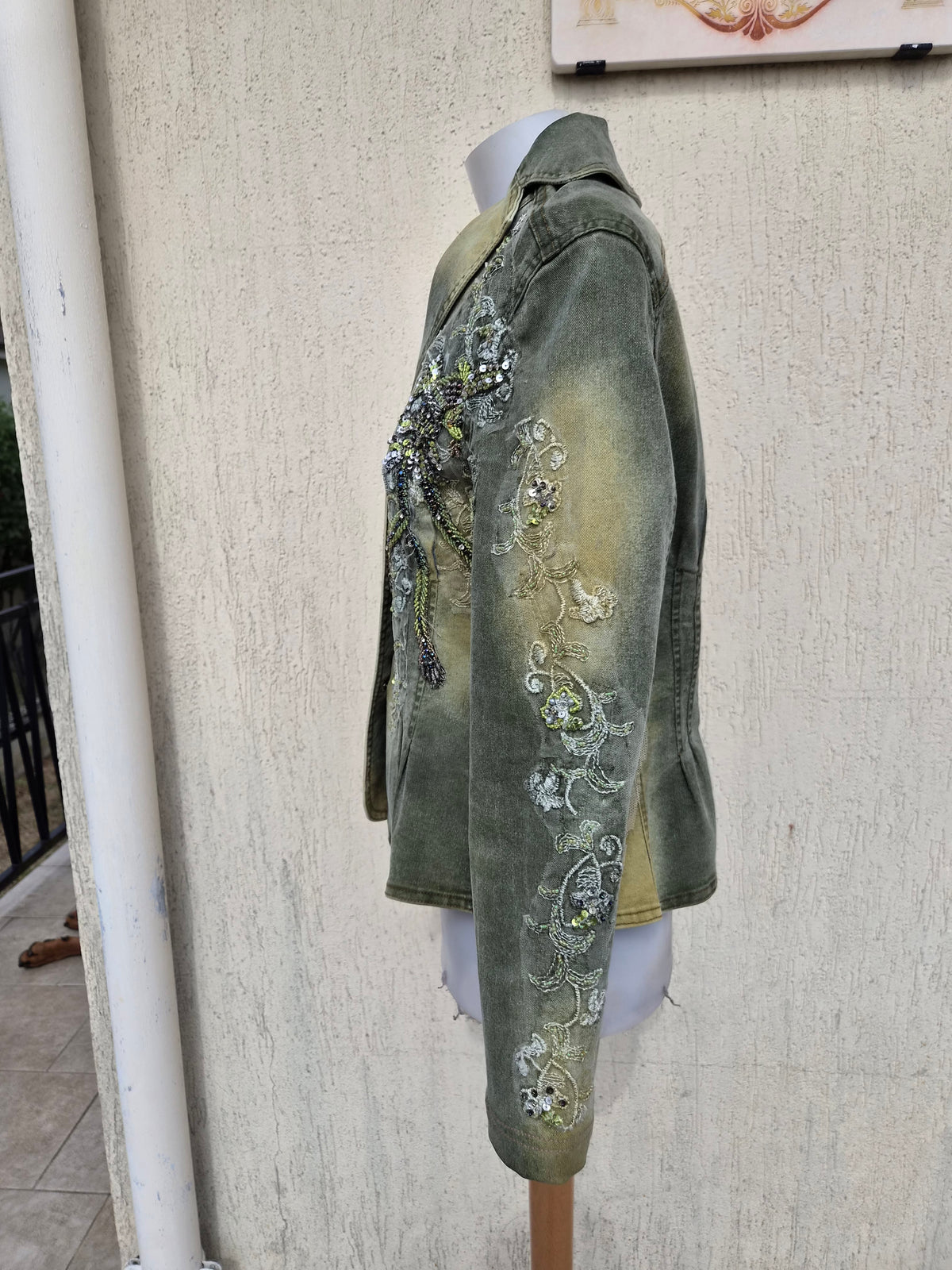 Veste en denim brodée