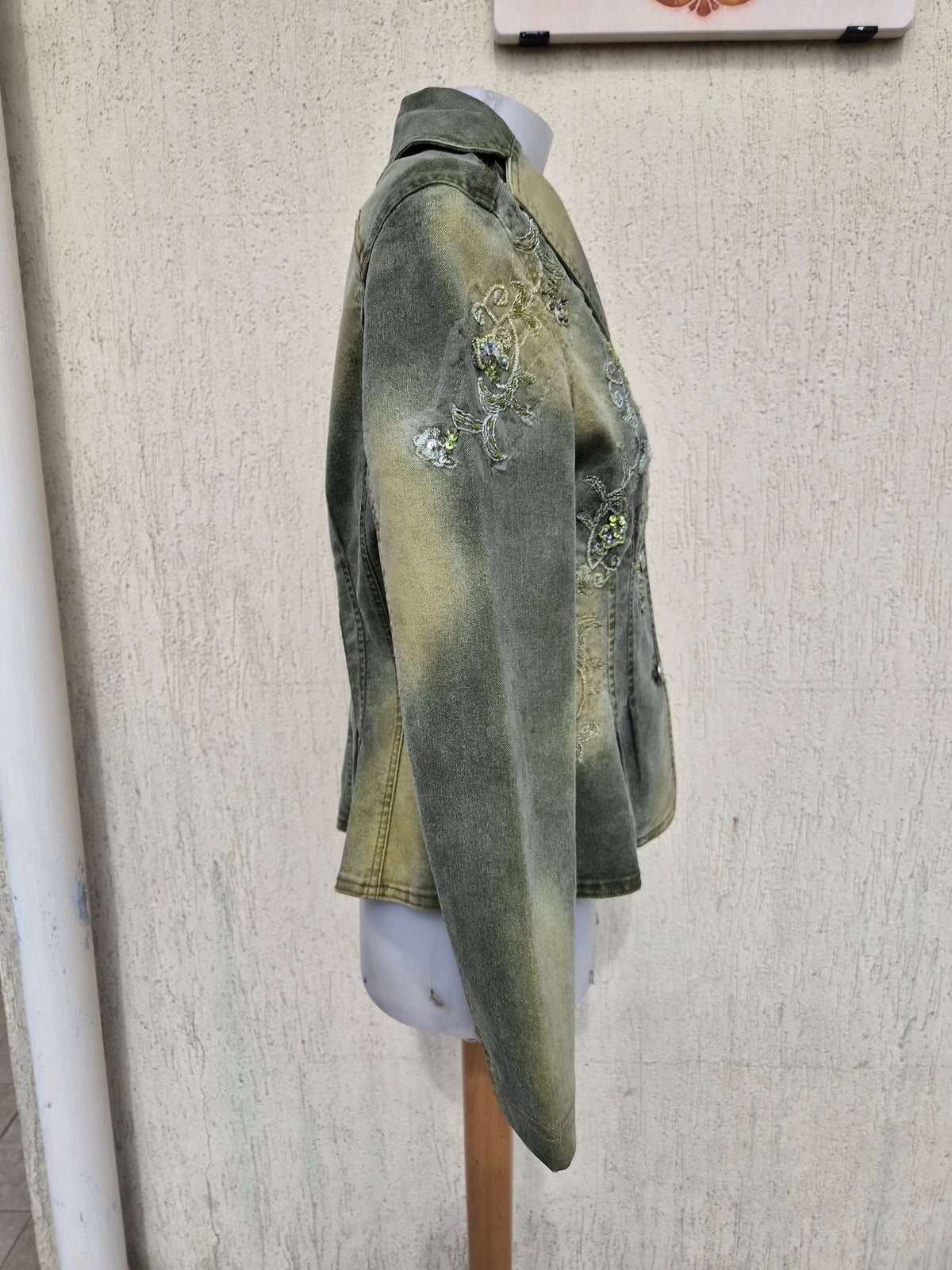 Veste en denim brodée