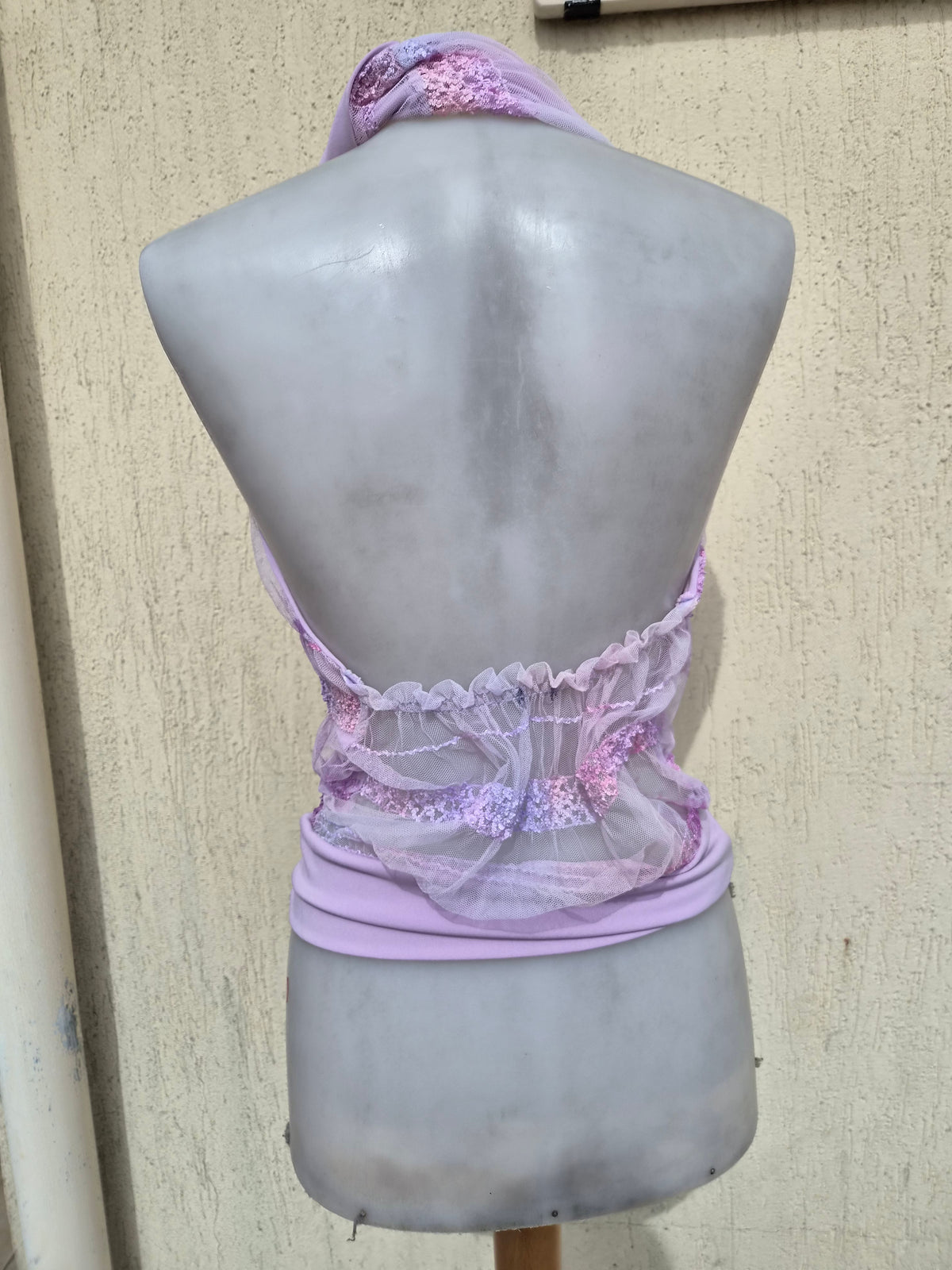 Lila backless top
