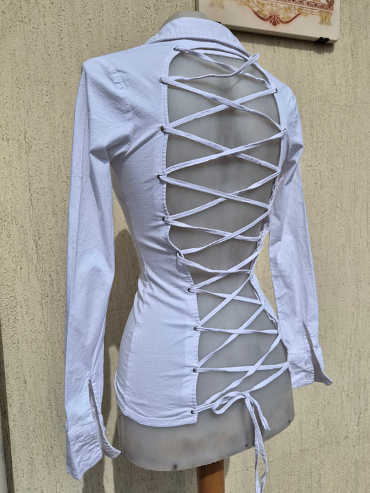 Chemise dos nu à laçage