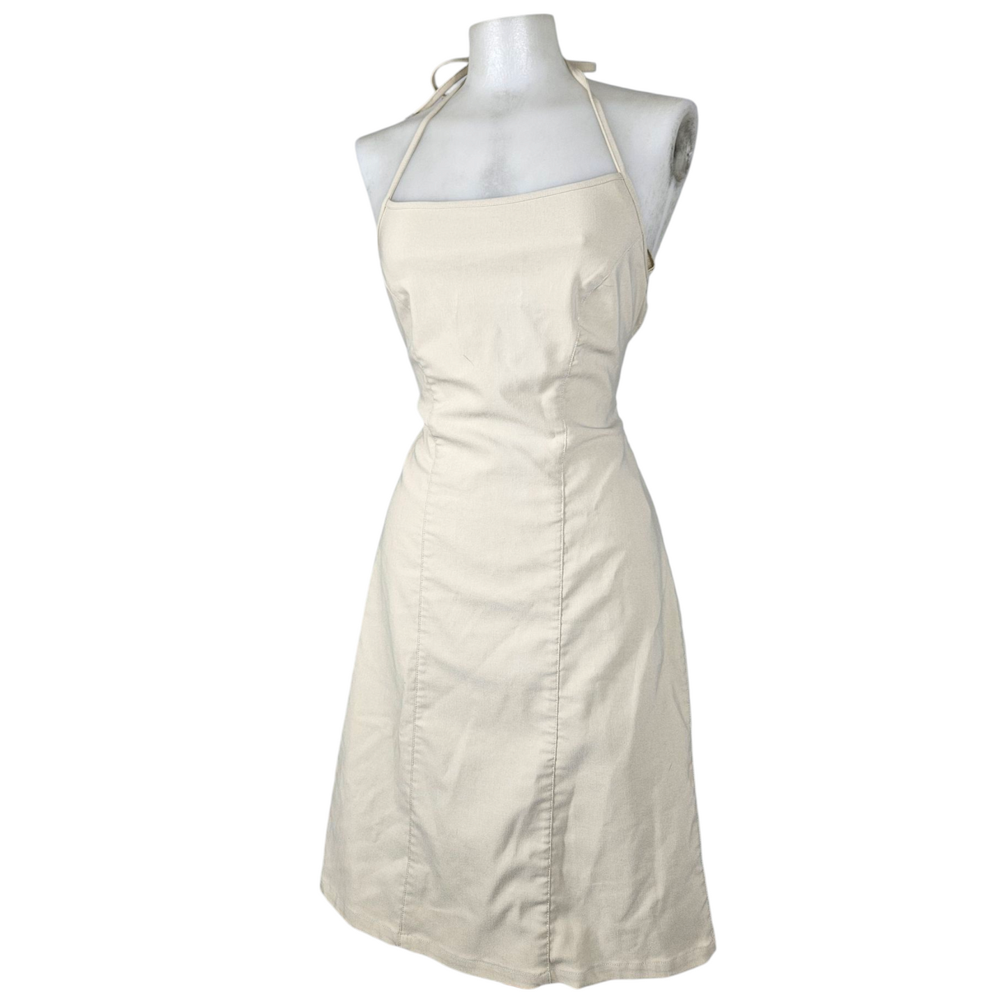 Backless dress with lacing