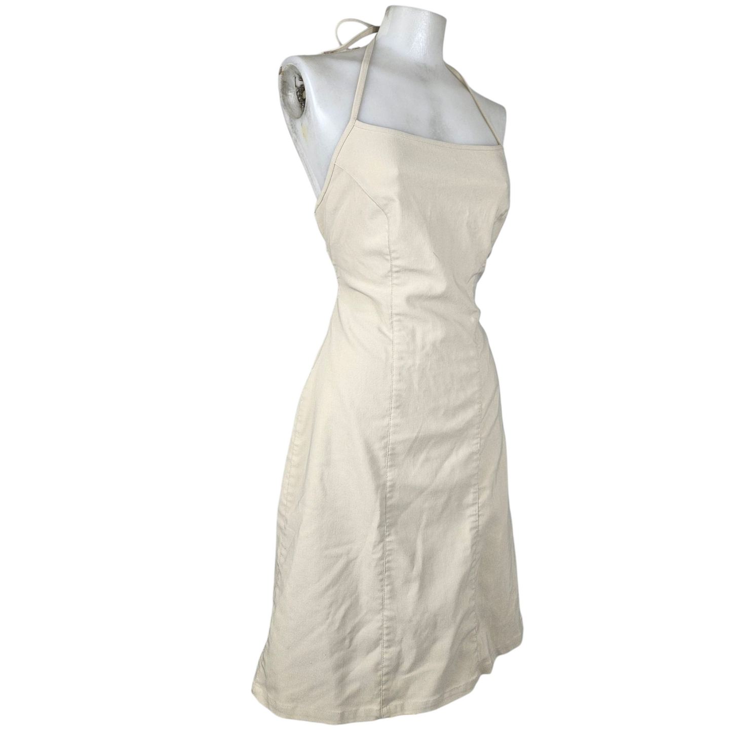 Backless dress with lacing