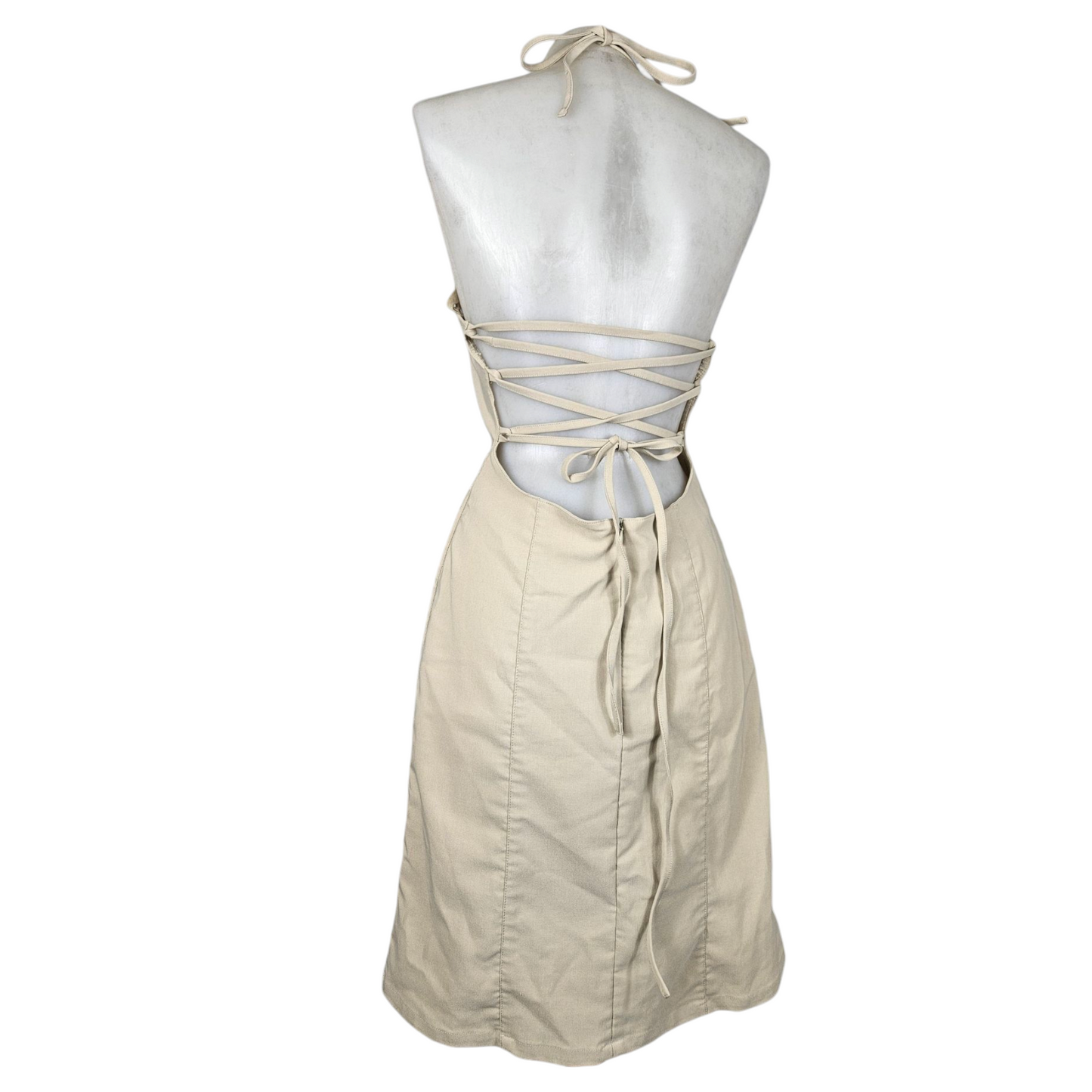 Backless dress with lacing