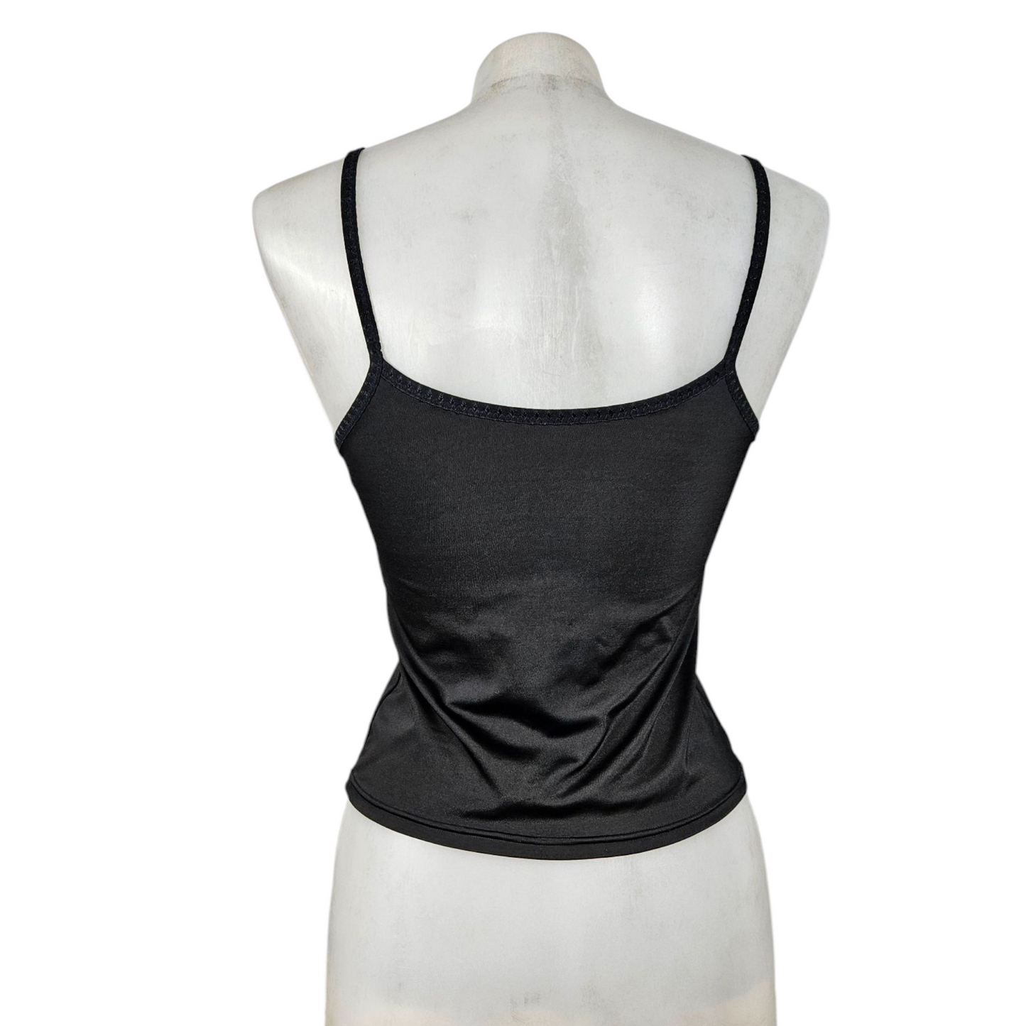 Tight-fitting top with lace details
