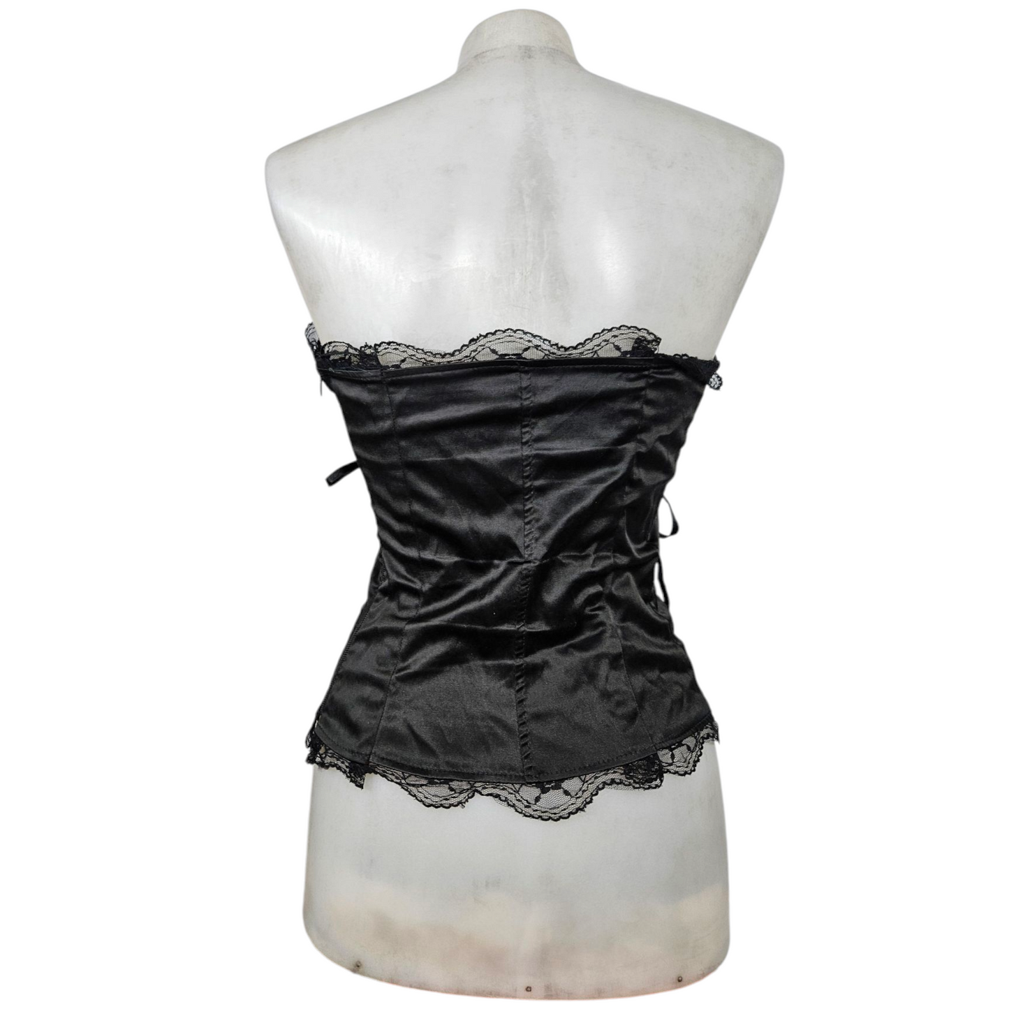 Bustier gothique en dentelle à lacage