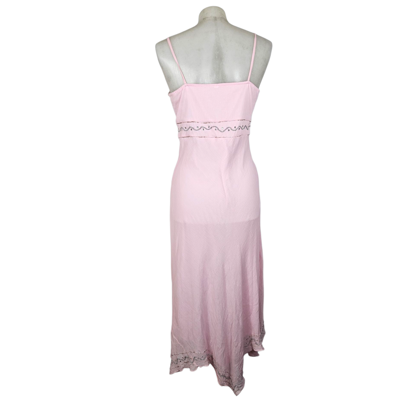 Robe en voile brodé de perles