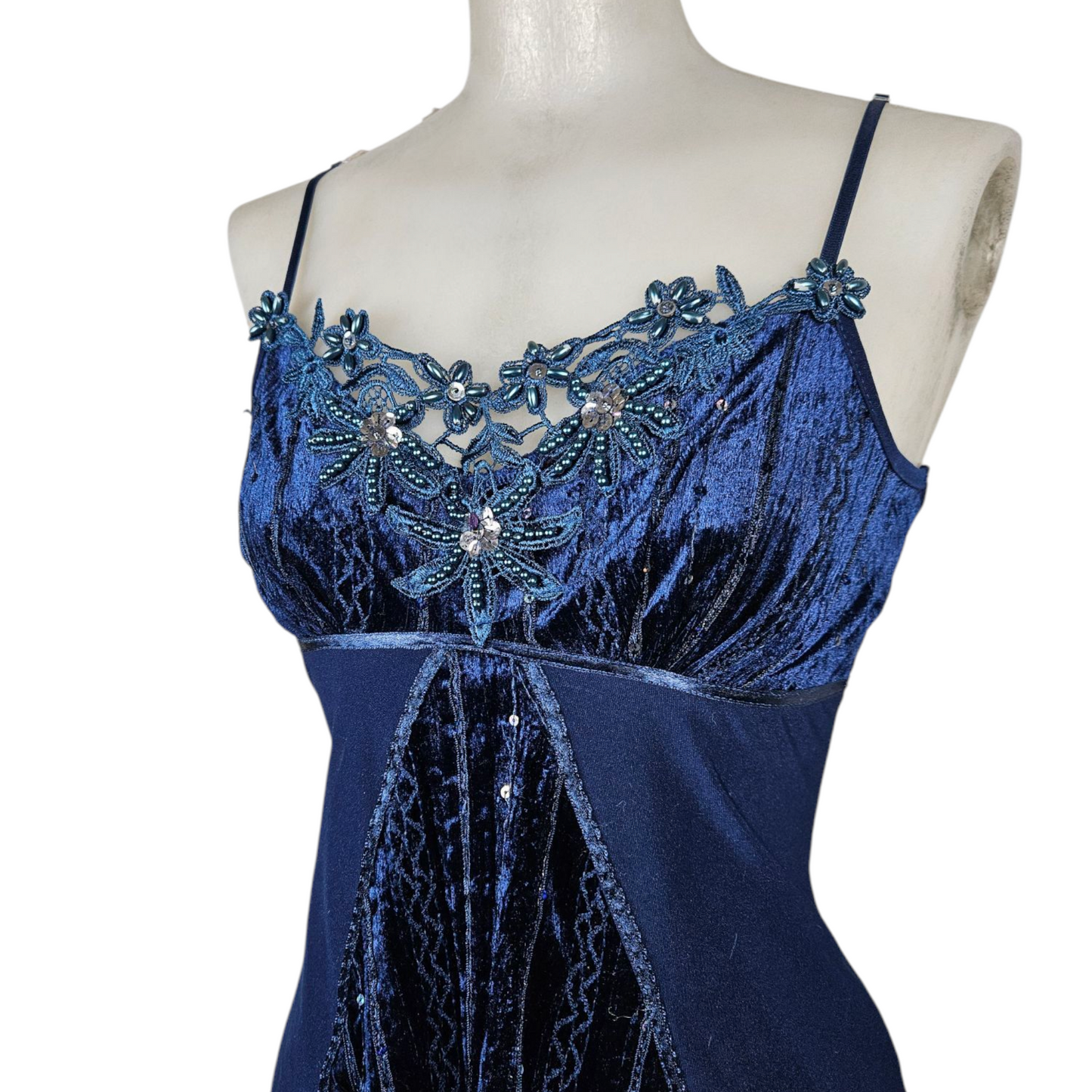 Asymmetrical top in embroidered velvet