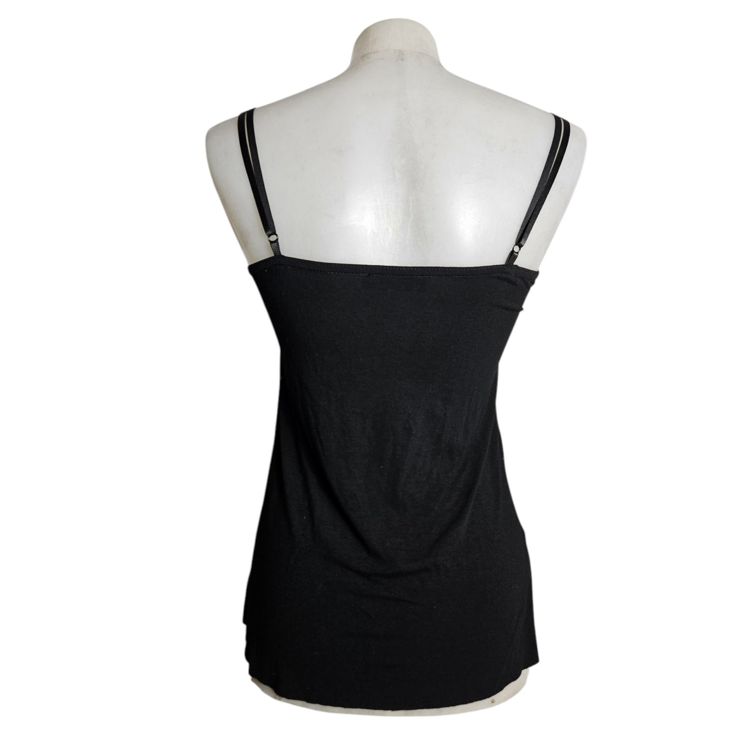 Asymmetrical top with veil details