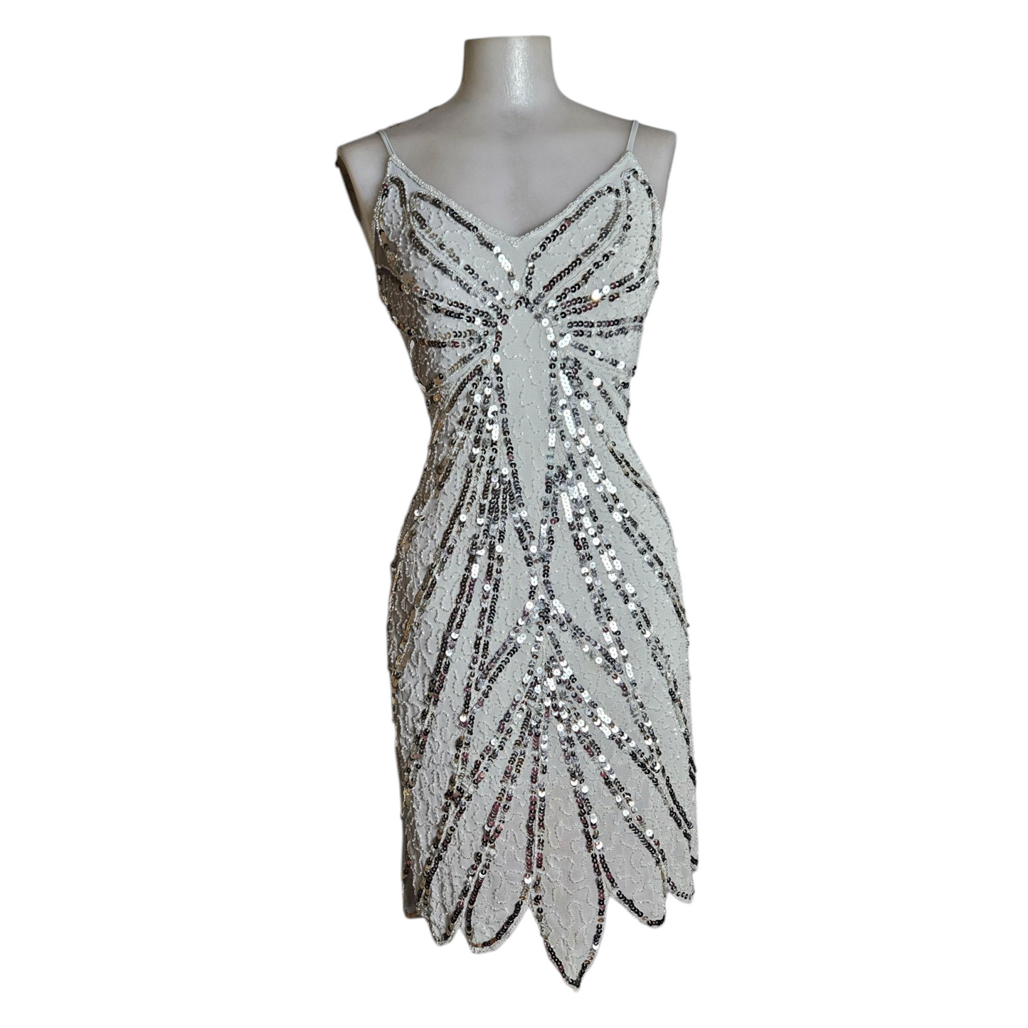 Robe en voile brodée de sequins