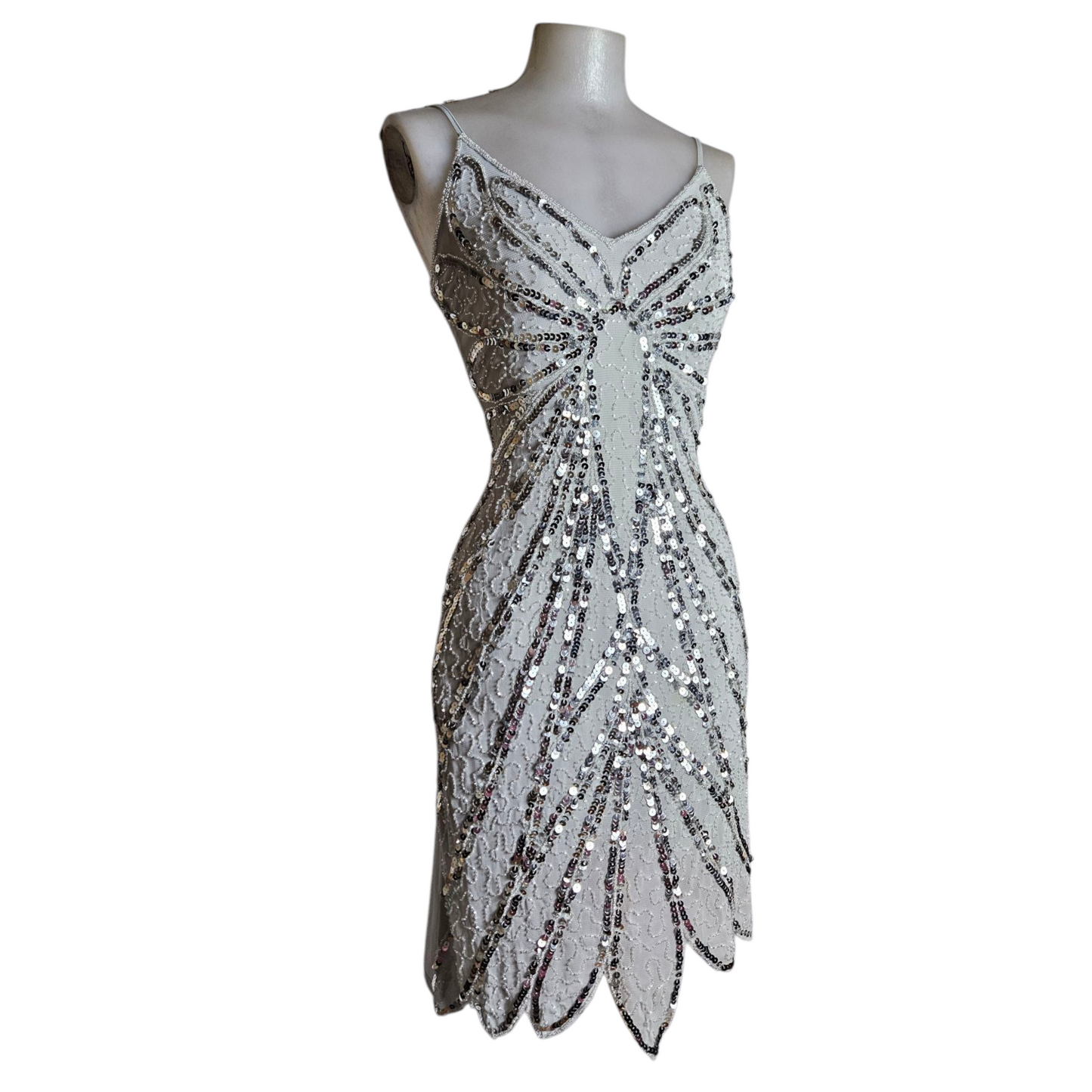 Robe en voile brodée de sequins