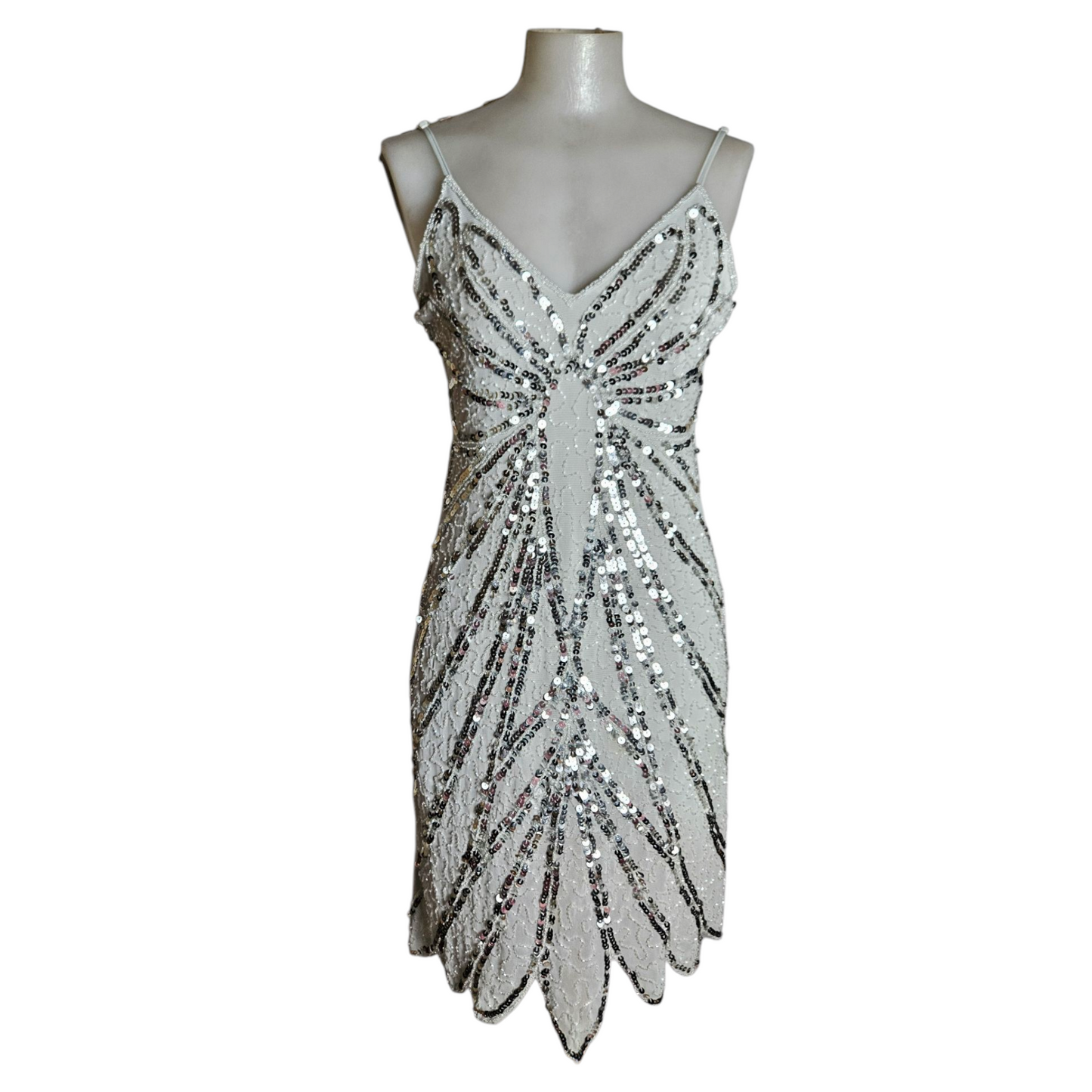 Robe en voile brodée de sequins