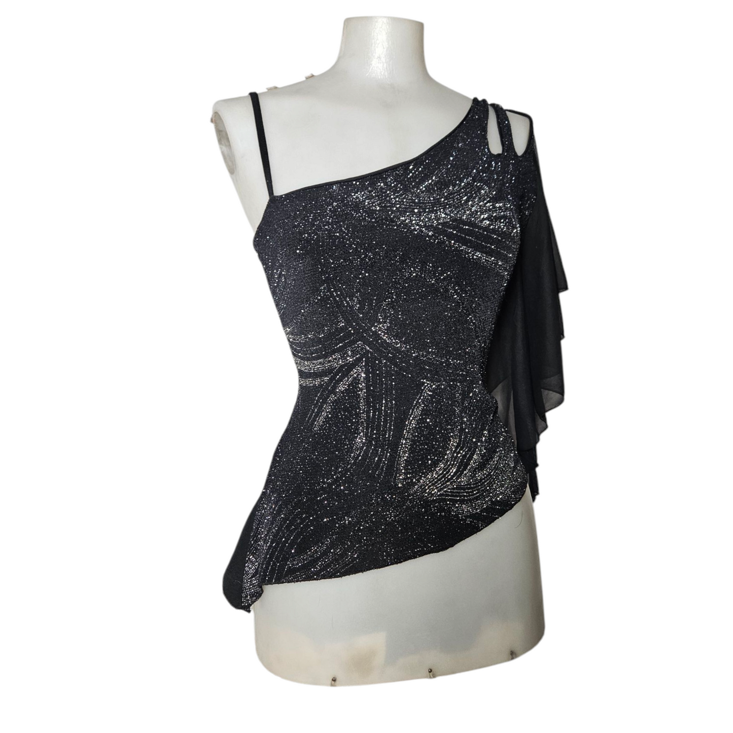 Asymmetrical top with voile sleeves