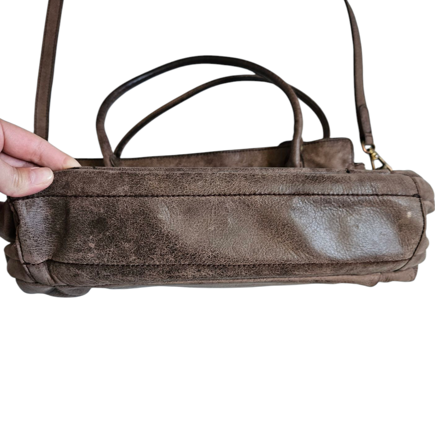 Multi-pocket leather bag
