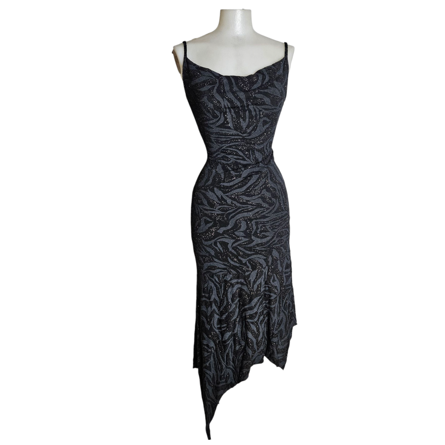 Robe col bénitier détails brillants