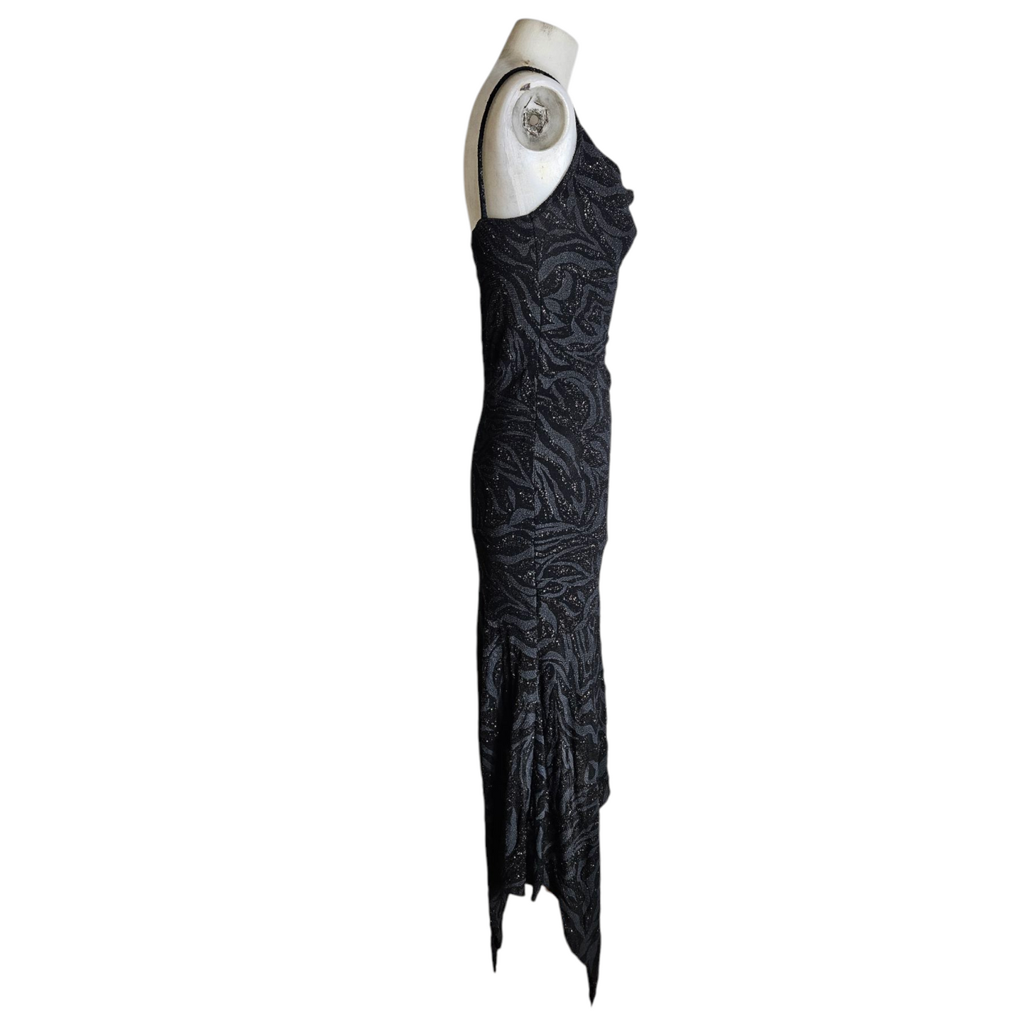 Robe col bénitier détails brillants