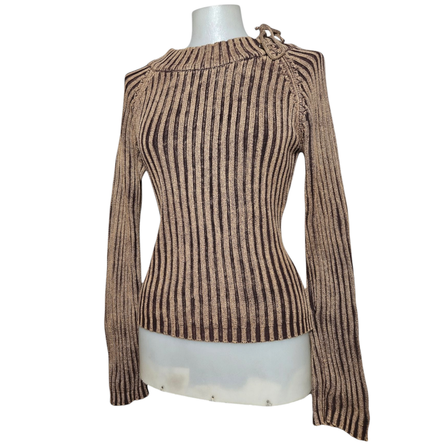 Ribbed sweater with a faded effect