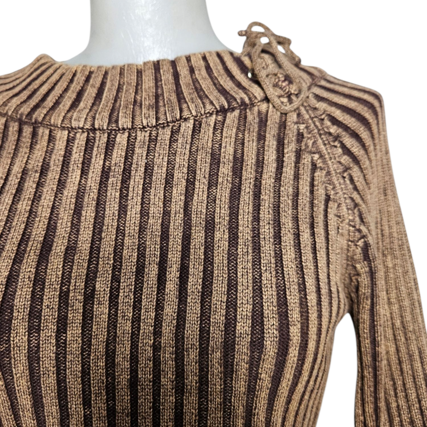 Ribbed sweater with a faded effect