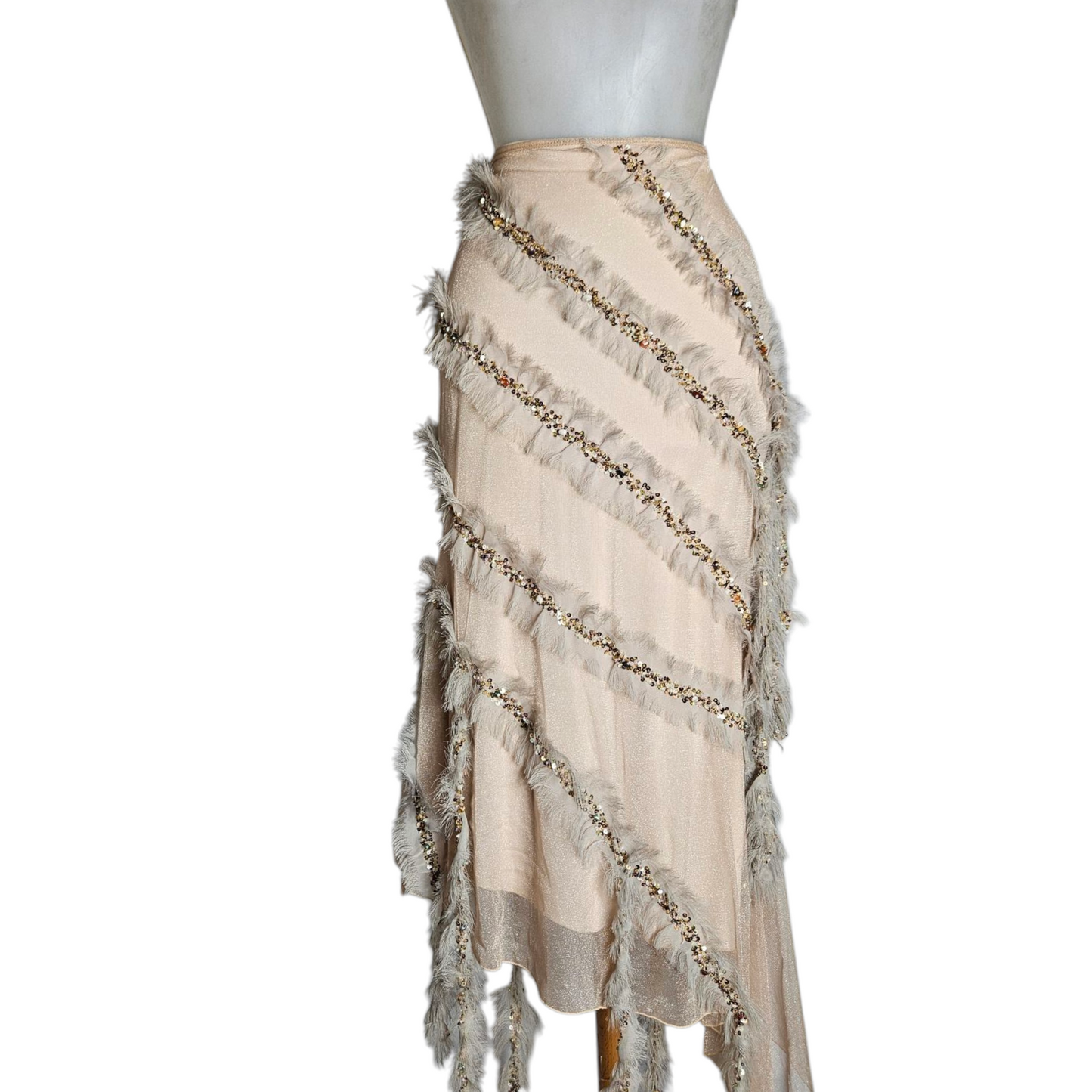 Asymmetrical skirt with feather and pearl details