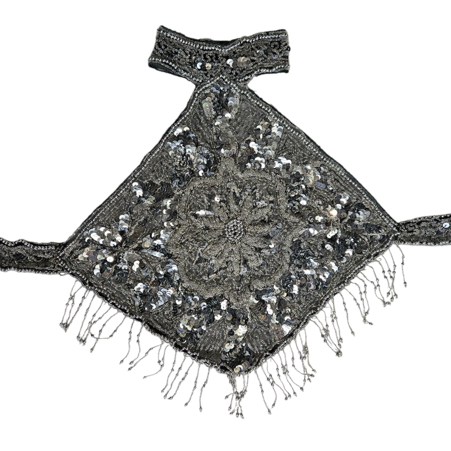 Dos nu brodé de perles et sequins