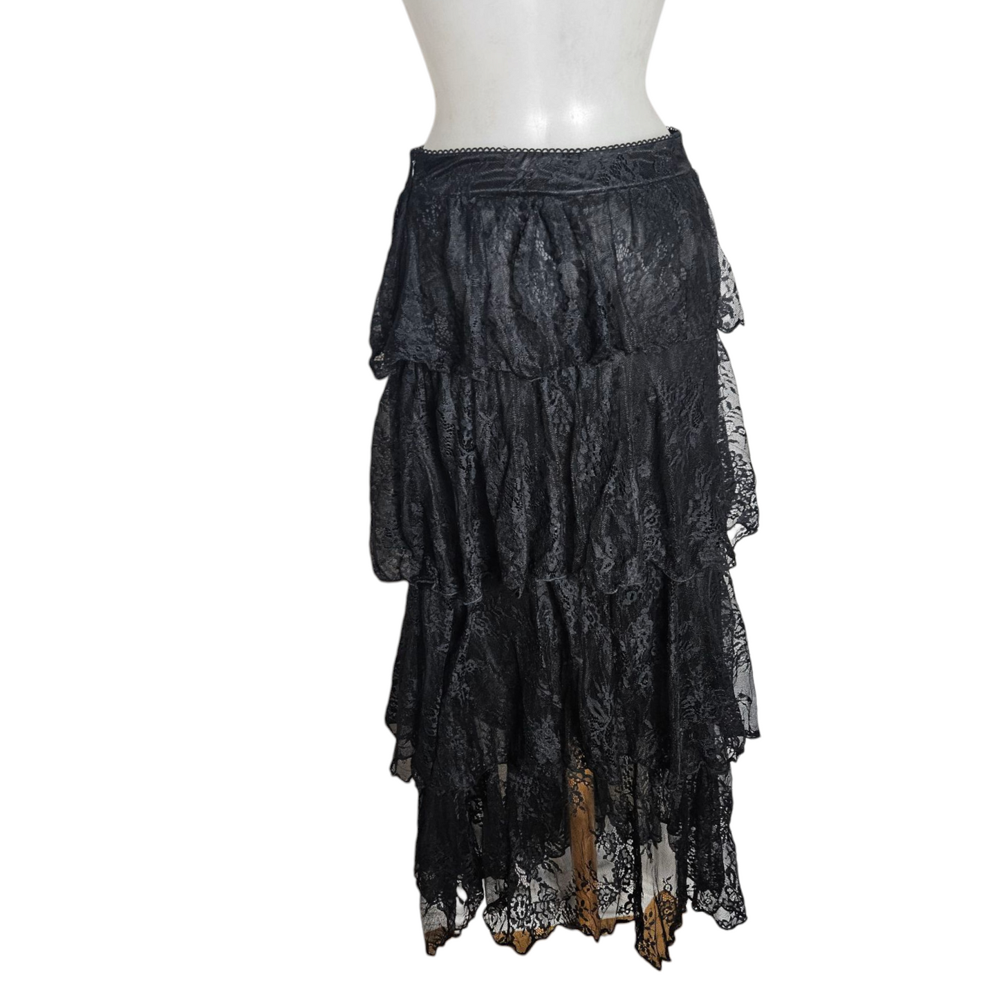 Ruffled lace skirt