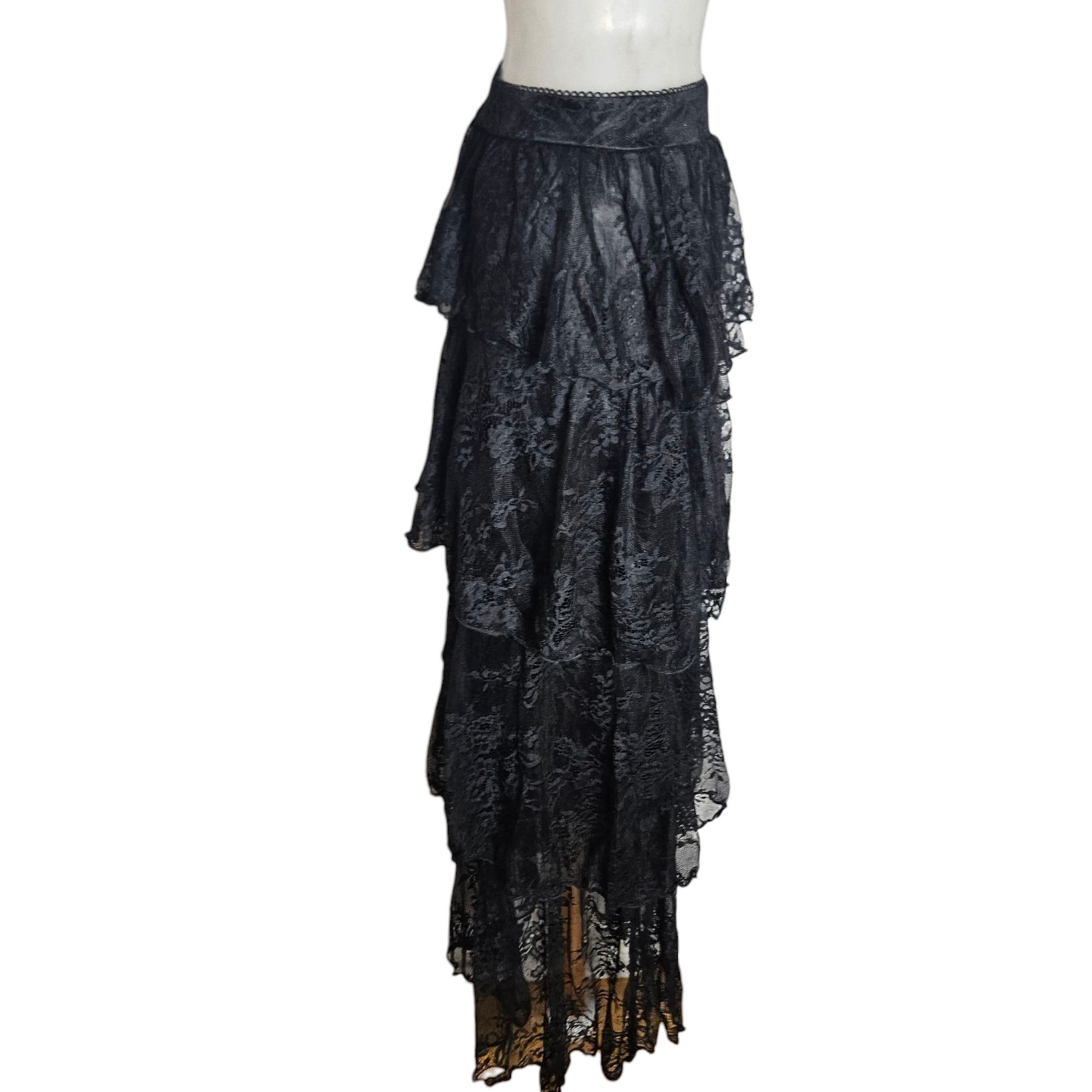 Ruffled lace skirt