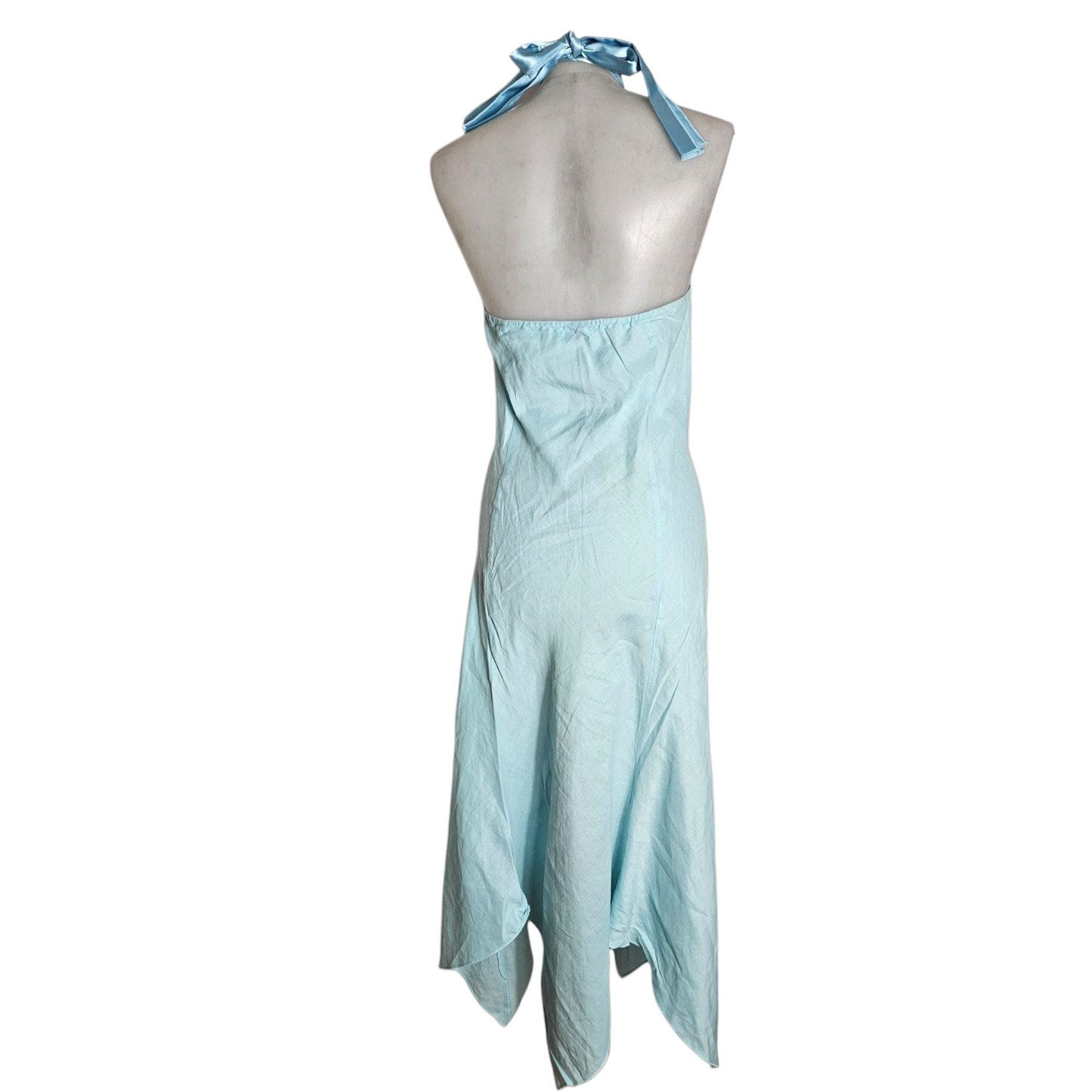 Backless dress with buckle