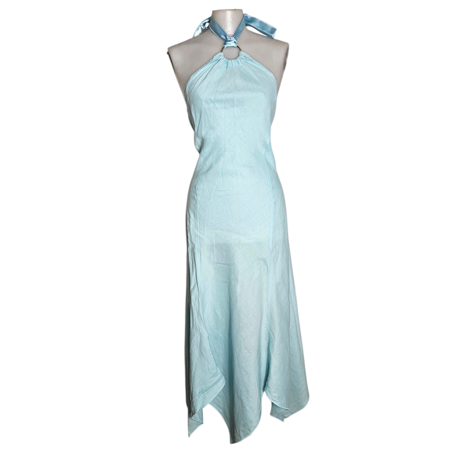 Backless dress with buckle