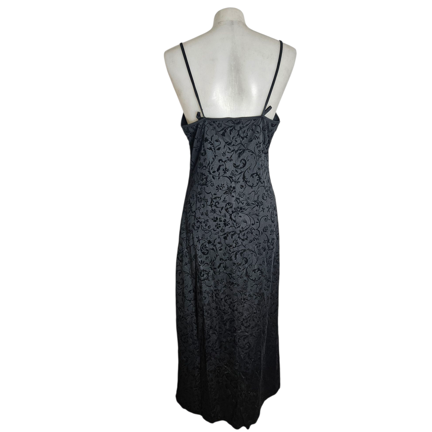 Maxi dress with velvet details